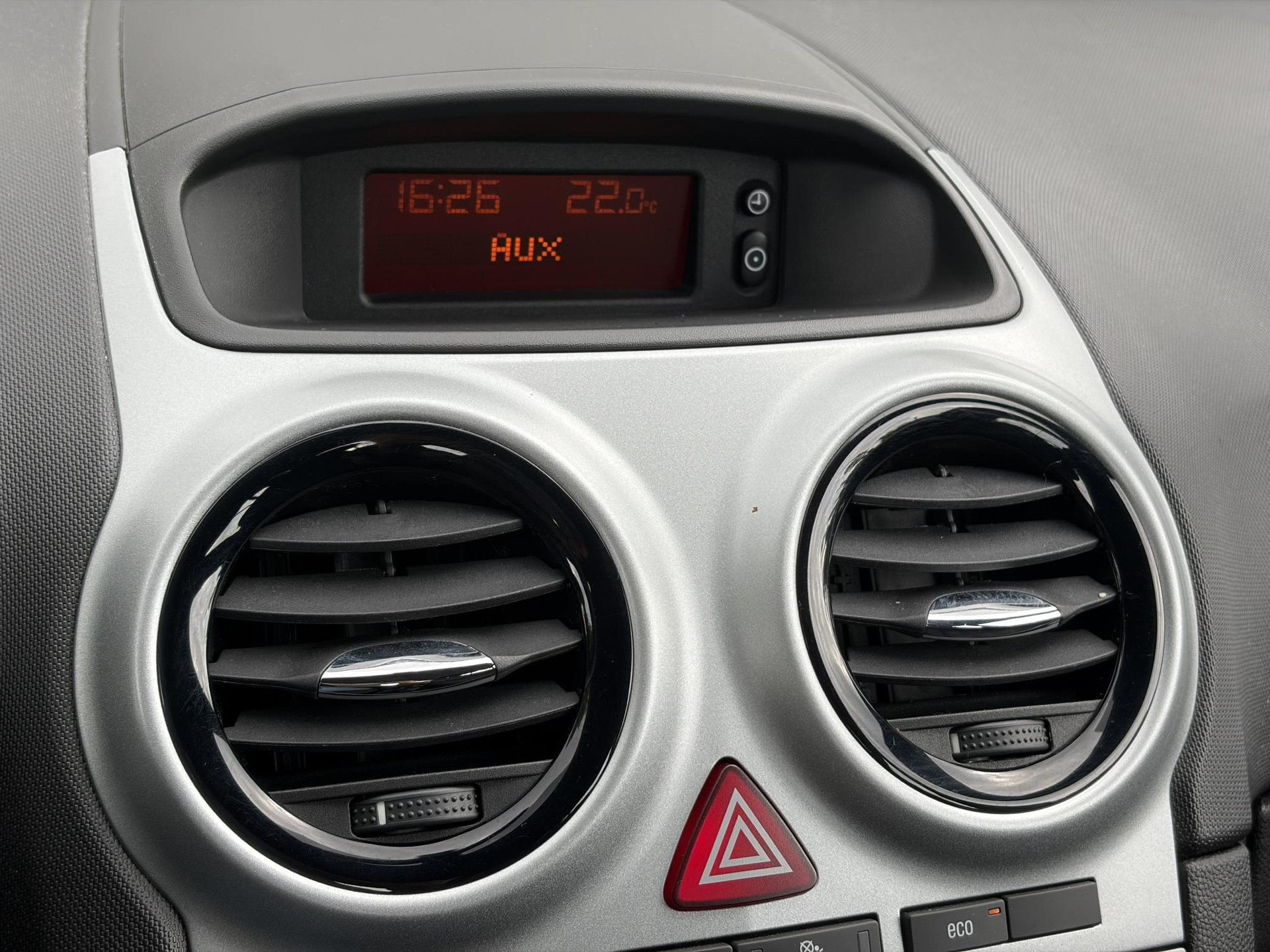 Opel Corsa 1.4-16V Berlin ✓2e Eigenaar✓Airco✓Dealer Onderhouden✓✓5 Deurs✓Lm velgen✓N.A.P✓Apk tot 10-2027