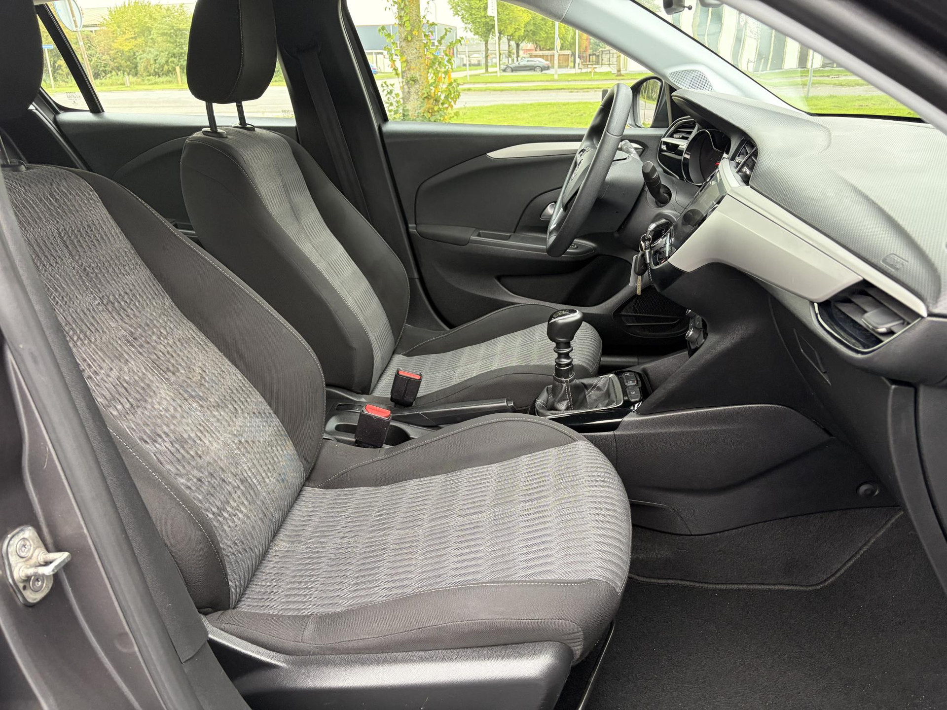 Opel Corsa 1.2 Edition ✓D-riem vv in 2025✓2e Eigenaar✓Carplay✓Airco✓Cruise✓Rijstrooksensor✓Pdc✓102pk✓6 Bak✓5 Deurs✓N.A.P✓Apk tot 02-2028