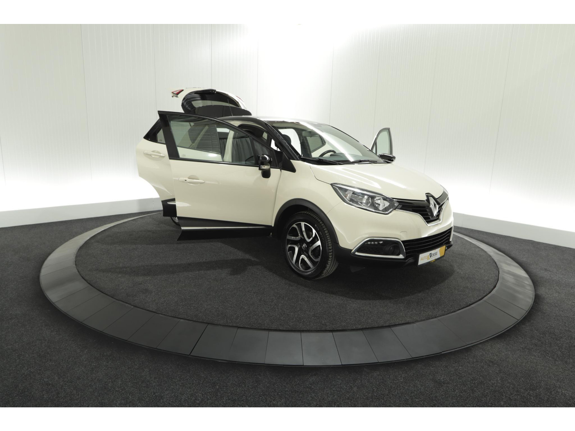 Renault Captur TCe 120 Dynamique | Trekhaak | Camera | R-Link Navigatie | Parkeersensoren