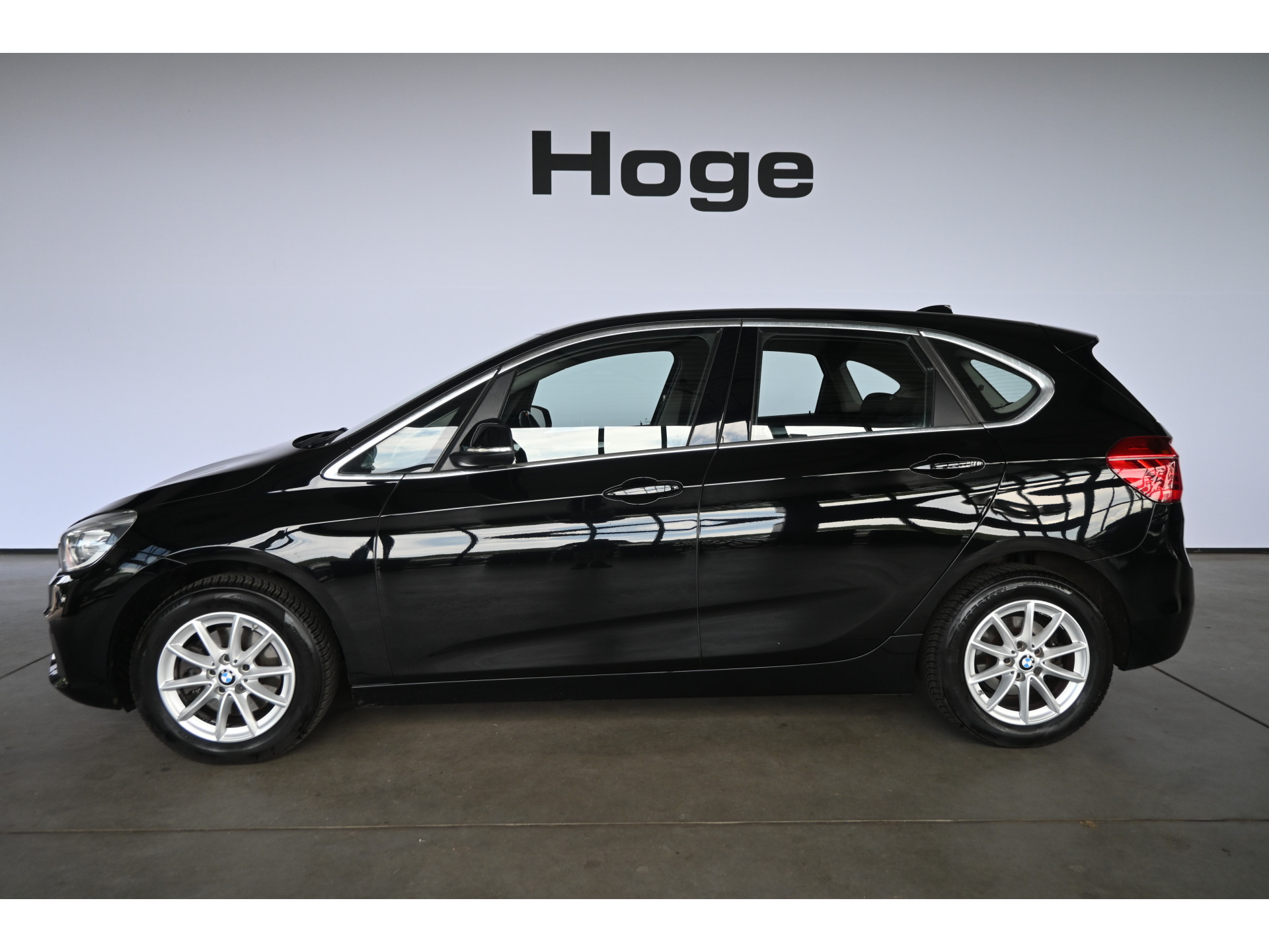 BMW 2-serie Active Tourer 218i Automaat Centennial Executive Navigatie LED Rijklaarprijs! Inruil Mogelijk!