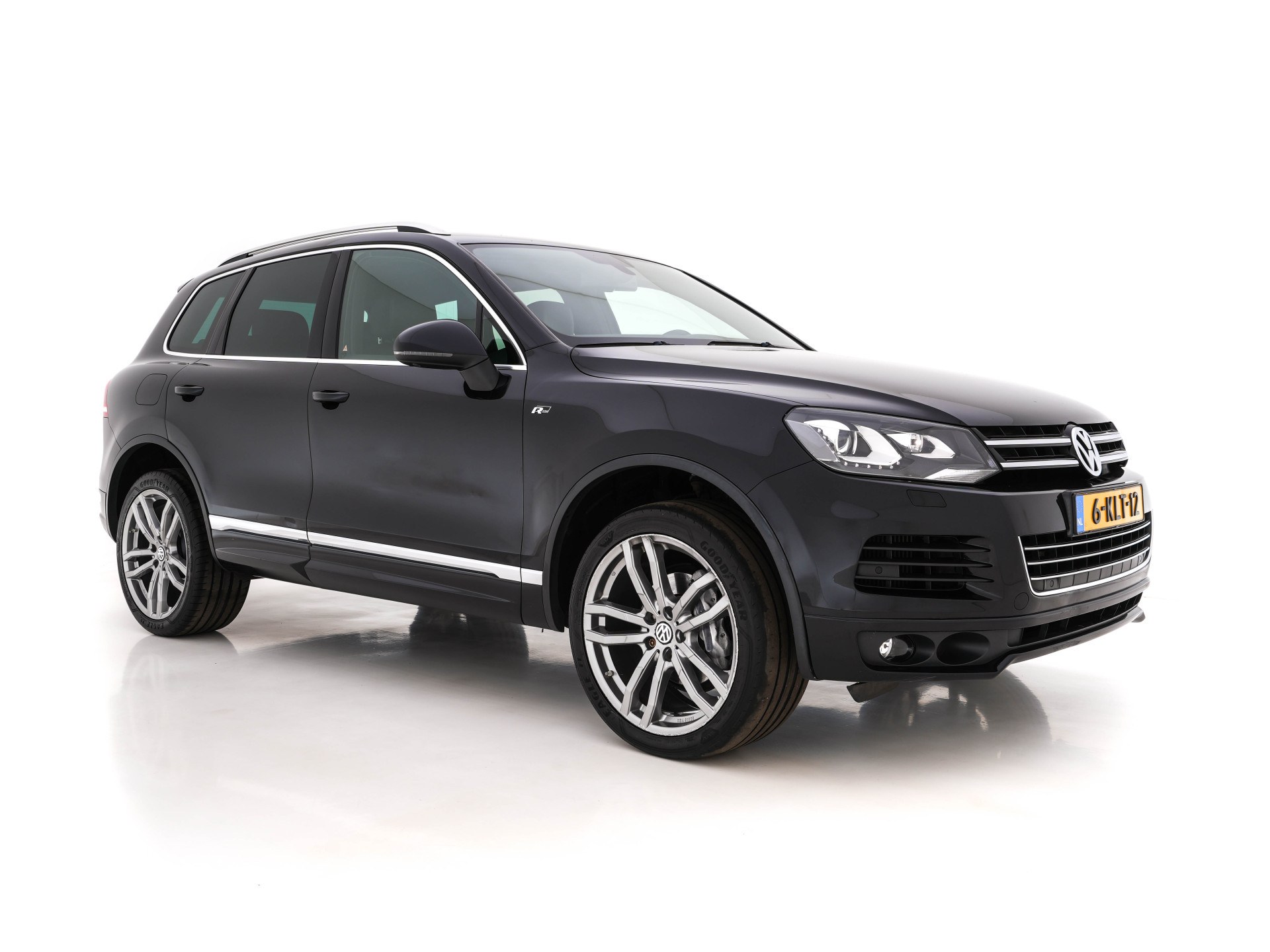 Volkswagen Touareg 3.0 TDI R-line-Sportpack AWD Aut. *FULL-LEATHER | BI-XENON | MEMORY-PACK | DYNAUDIO | AIR-SUSPENSION | NAVI-FULLMAP | COMFORT-SEATS  | ECC | HEATED-SEATS | PDC | CRUISE | TOWBAR | 21''ALU*