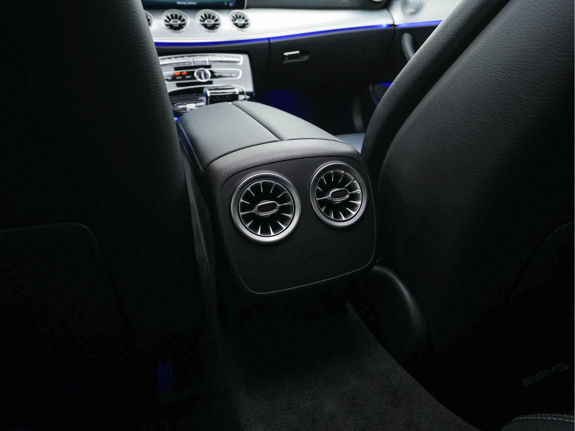 Mercedes-Benz E-klasse Coupé 400 AMG-Sportpack 4Motion Premium Plus Aut. *PANO | LEATHER | BURMESTER-AUDIO | WIDESCREEN-COCKPIT |  FULL-LED | NAVI-FULLMAP | CAMERA | SHIFT-PADDLES | CRUISE | AMBIENT-LIGHT | SPORT-SEATS | 19"ALU*