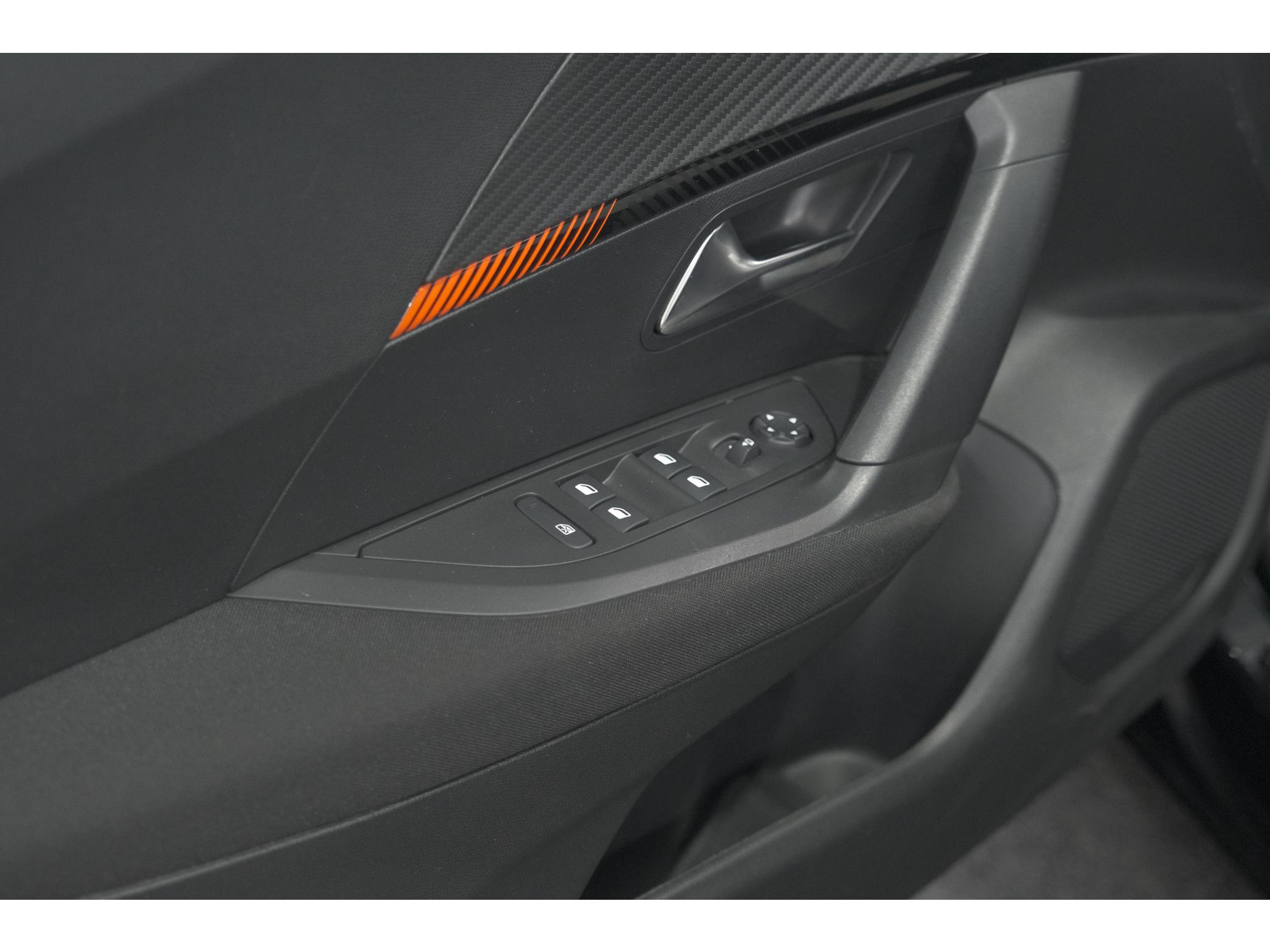 Peugeot 2008 PureTech 130 Active | Camera | Apple Carplay | Parkeersensoren | Stoelverwarming