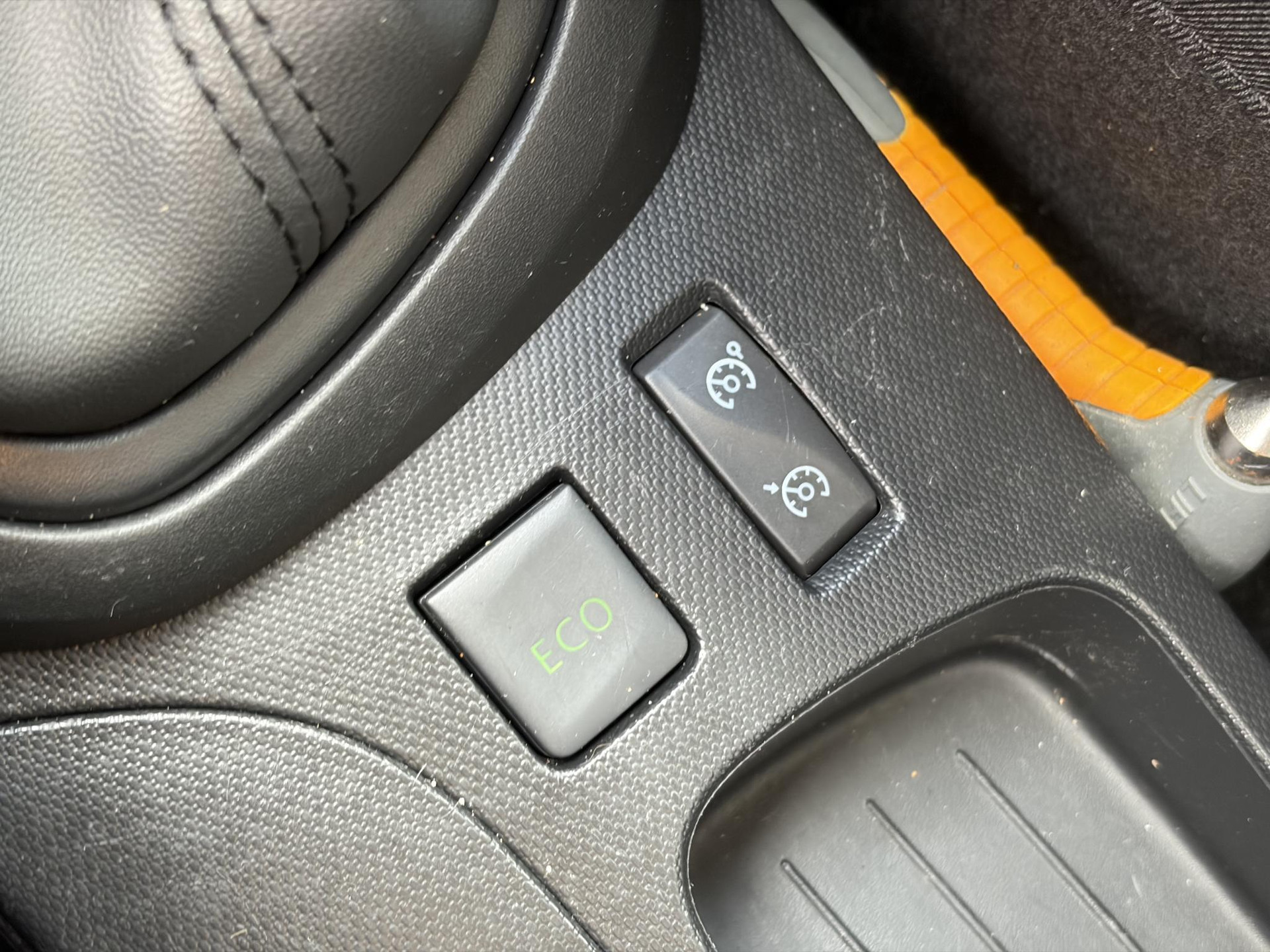 Renault Captur 0.9 TCe Expression ✓1e Eigenaar✓Recent beurt gehad✓Dealer Onderhouden✓Navi✓Keyless✓Lm velgen✓Airco✓Cruise✓Pdc✓N.A.P✓Apk tot 08-2027