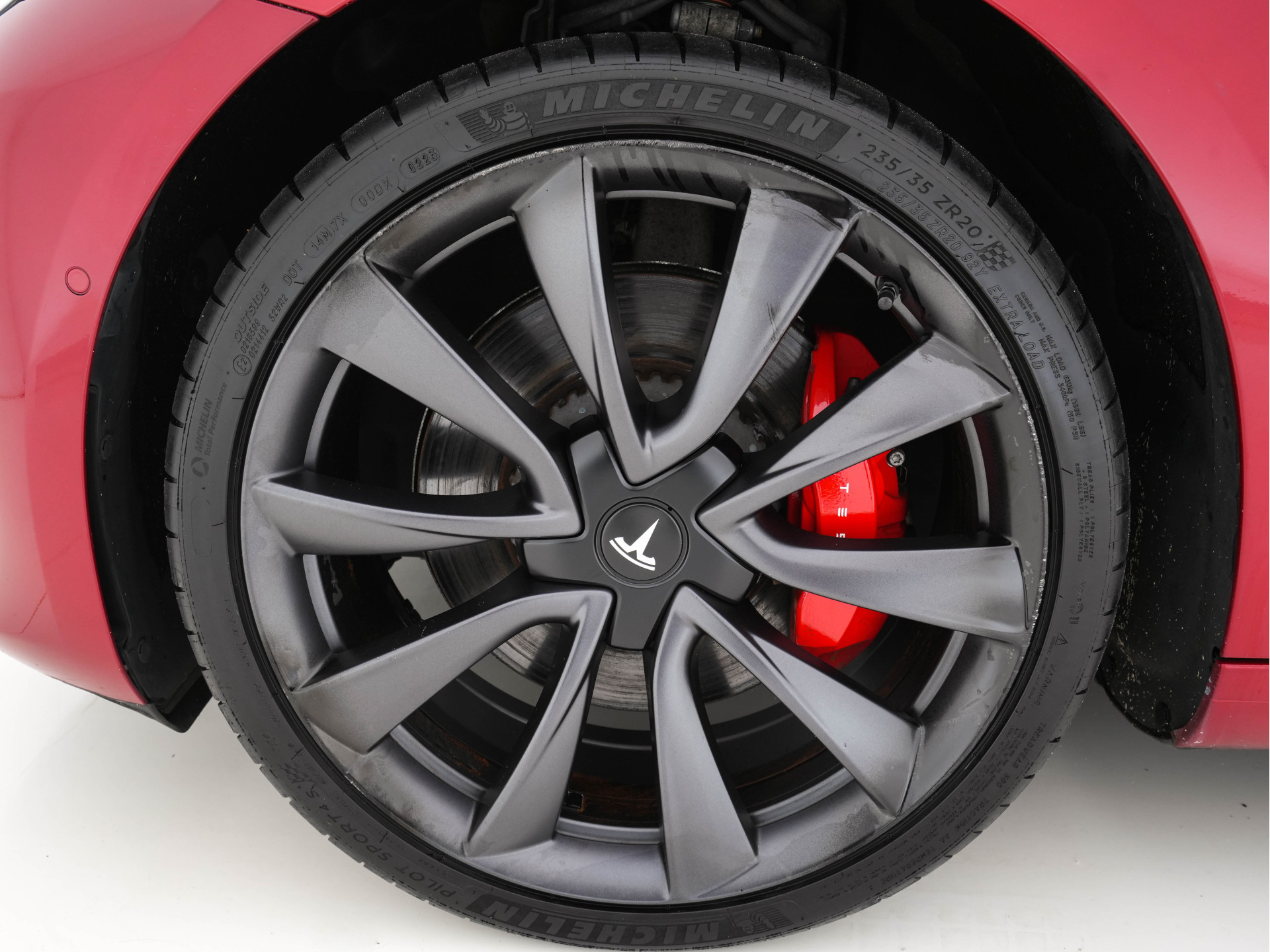 Tesla Model 3 Performance 75 kWh AWD [ Fase-3 ] (INCL-BTW) Aut. *PANO | AUTO-PILOT | FULL-LED | NAPPA-LEATHER | DIGI-COCKPIT | ADAPT.CRUISE | KEYLESS | SURROUND-VIEW | DAB | APP-CONNECT | MEMORY-PACK | LANE-ASSIST | SPORT-SEATS | 20"ALU*