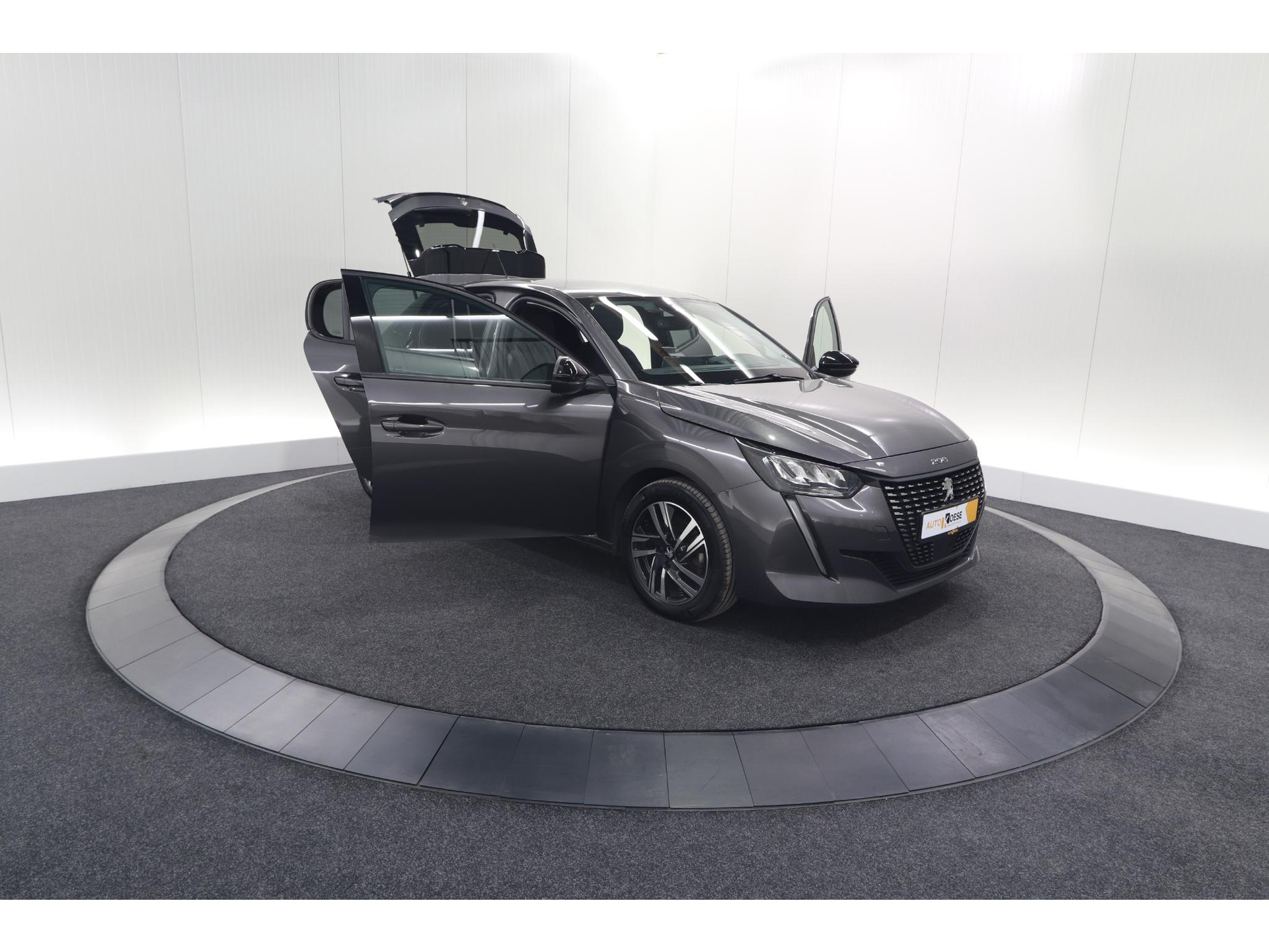 Peugeot 208 PureTech 100 EAT8 Allure Pack | Camera | Apple Carplay | Parkeersensoren | Stoelverwarming