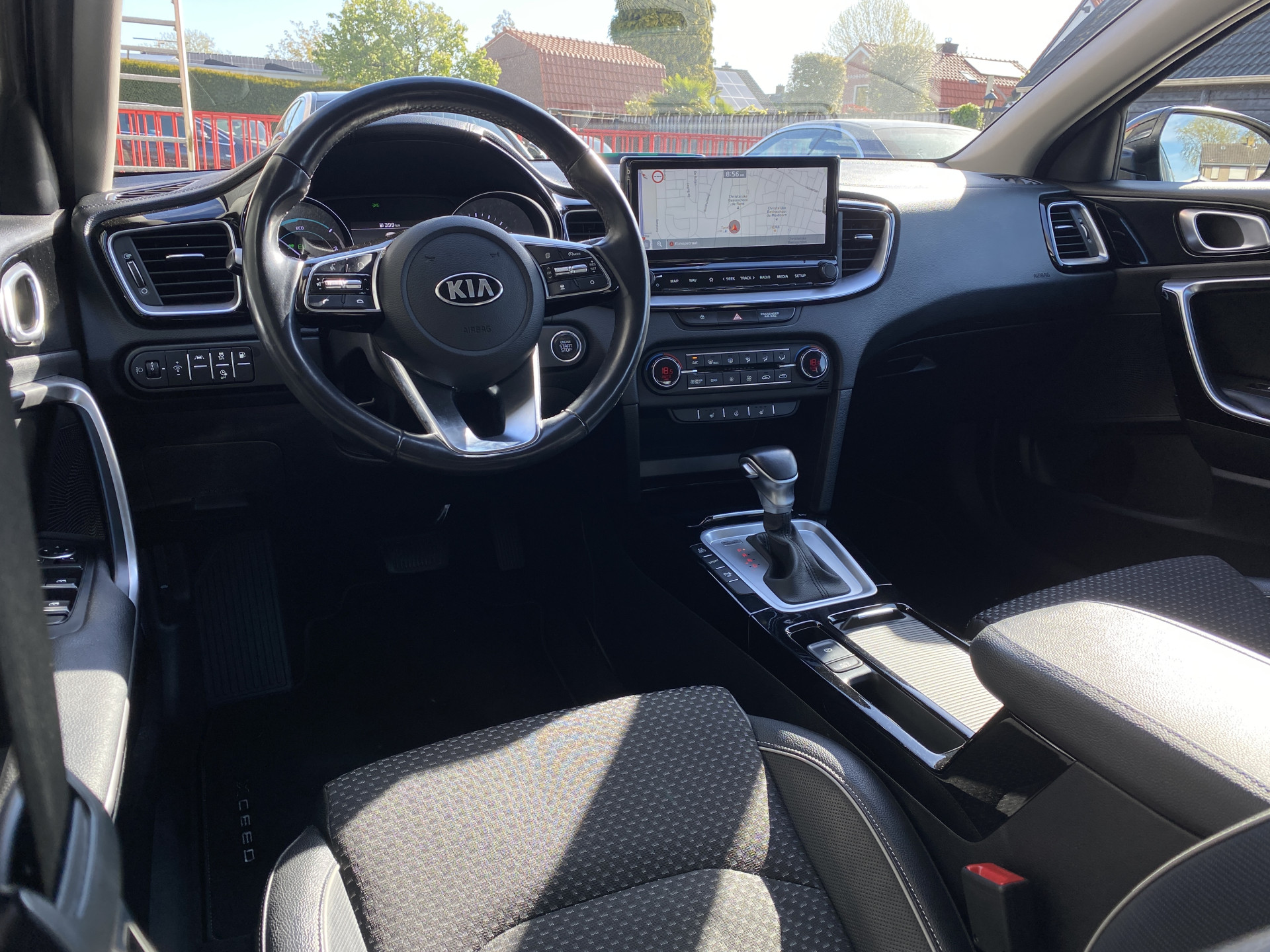 Kia XCeed 1.6 GDi PHEV 140 pk DynamicPlusLine | navigatie | stoel/stuurverwarming | camera | keyless go | incl. winterset