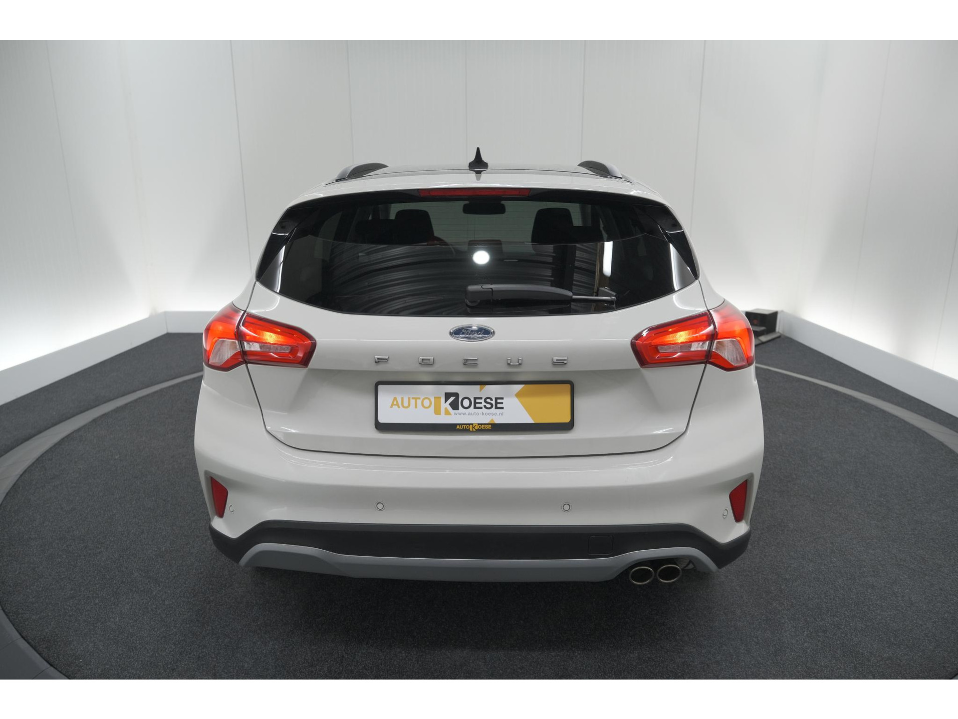 Ford Focus 1.5 EcoBoost Active Business | Lage Kilometerstand | Navigatie | Parkeersensoren | Apple Carplay
