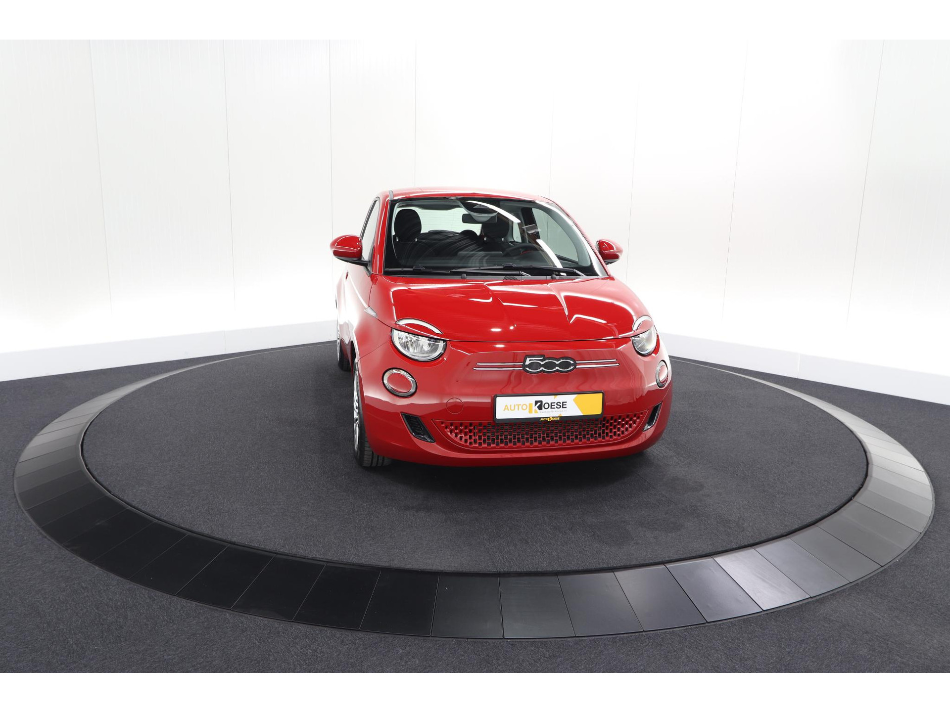 Fiat 500 Urban 42 kWh | SOH 97,9% | 3 Fase | Camera | Apple Carplay | Keyless start