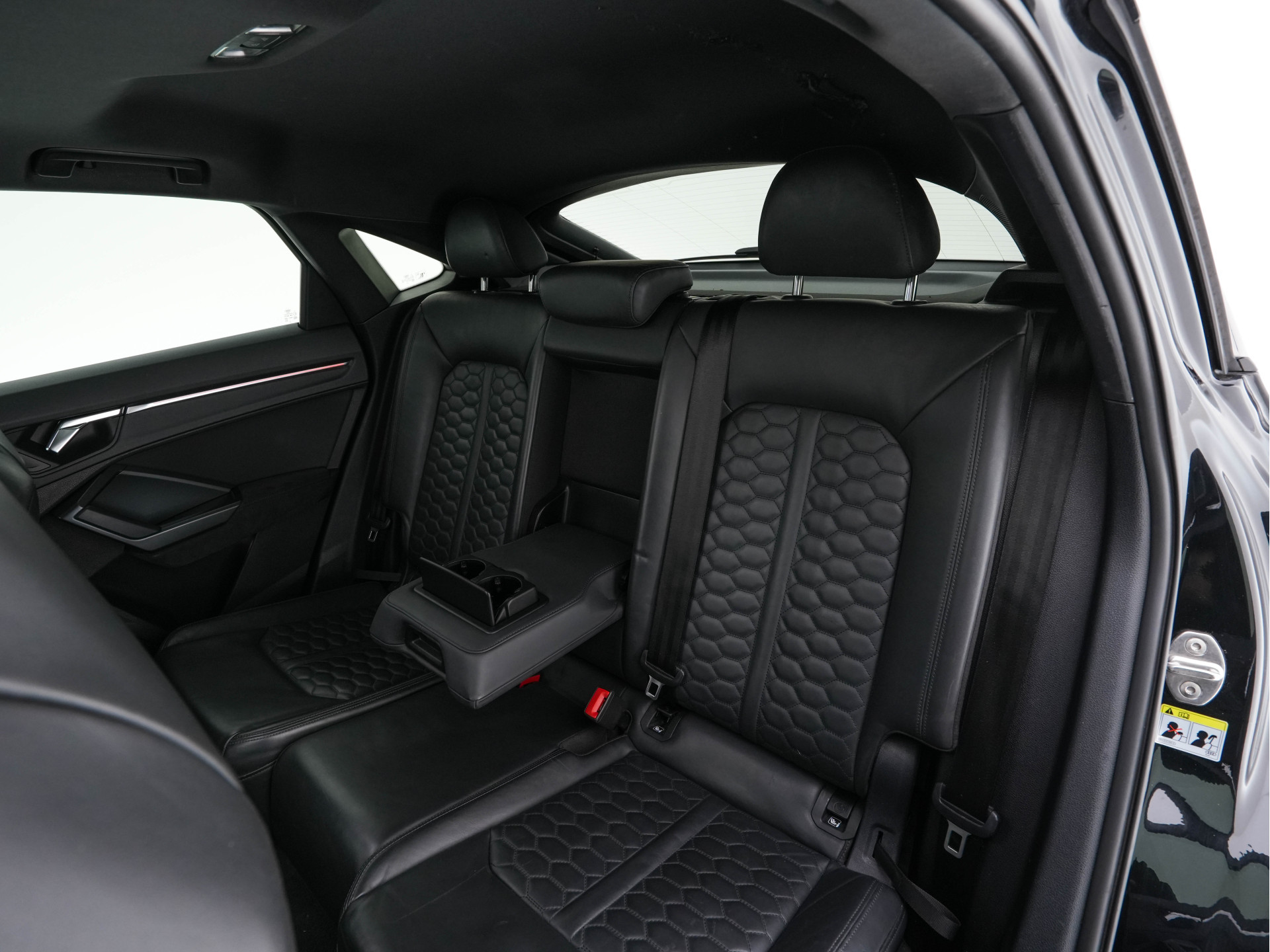 Audi RS Q3 Sportback TFSI Quattro Aut. *PANO | LEATHER | FULL-LED | ADAPTIVE-CRUISE | BANG&OLUFSEN | TOPVIEW | HEATED-SPORTSEATS | DIGI-COCKPIT | PRIVACYGLASS | SHIFTPADDLES | AMBIENTLIGHT | ECC | PDC | 21''ALU*