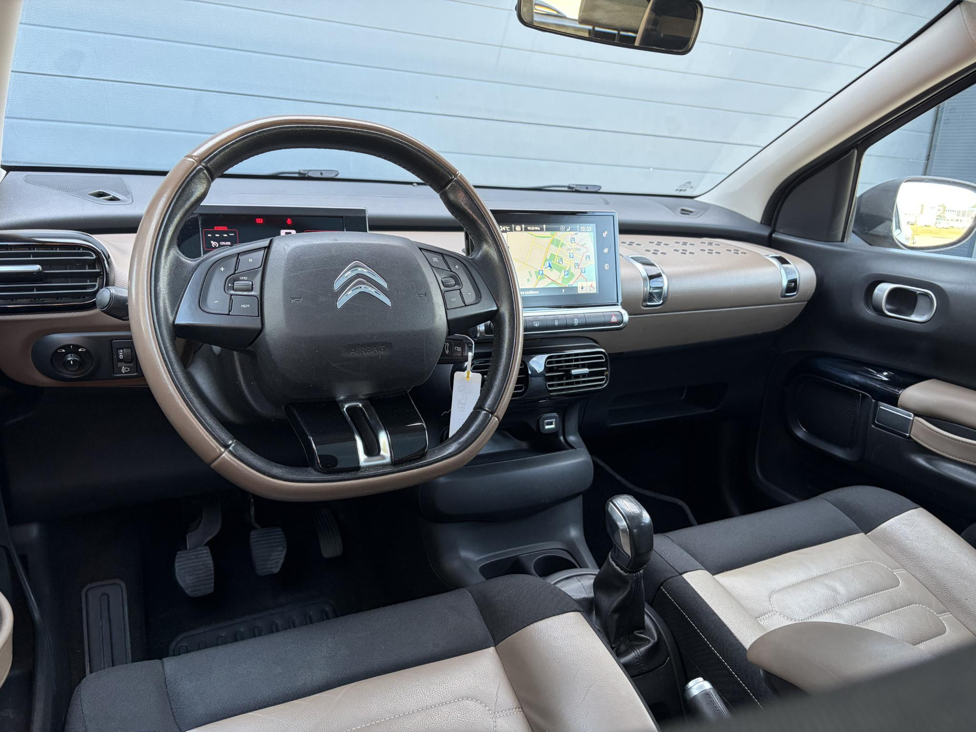 Citroen C4 Cactus 1.2 PureTech Business ✓D-riem vv in 2026✓Pano✓Camera✓Carplay✓110pk✓Stoelverw✓Navi✓Clima✓Cruise✓Pdc✓Halfleder✓N.A.P✓Apk tot 02-2027