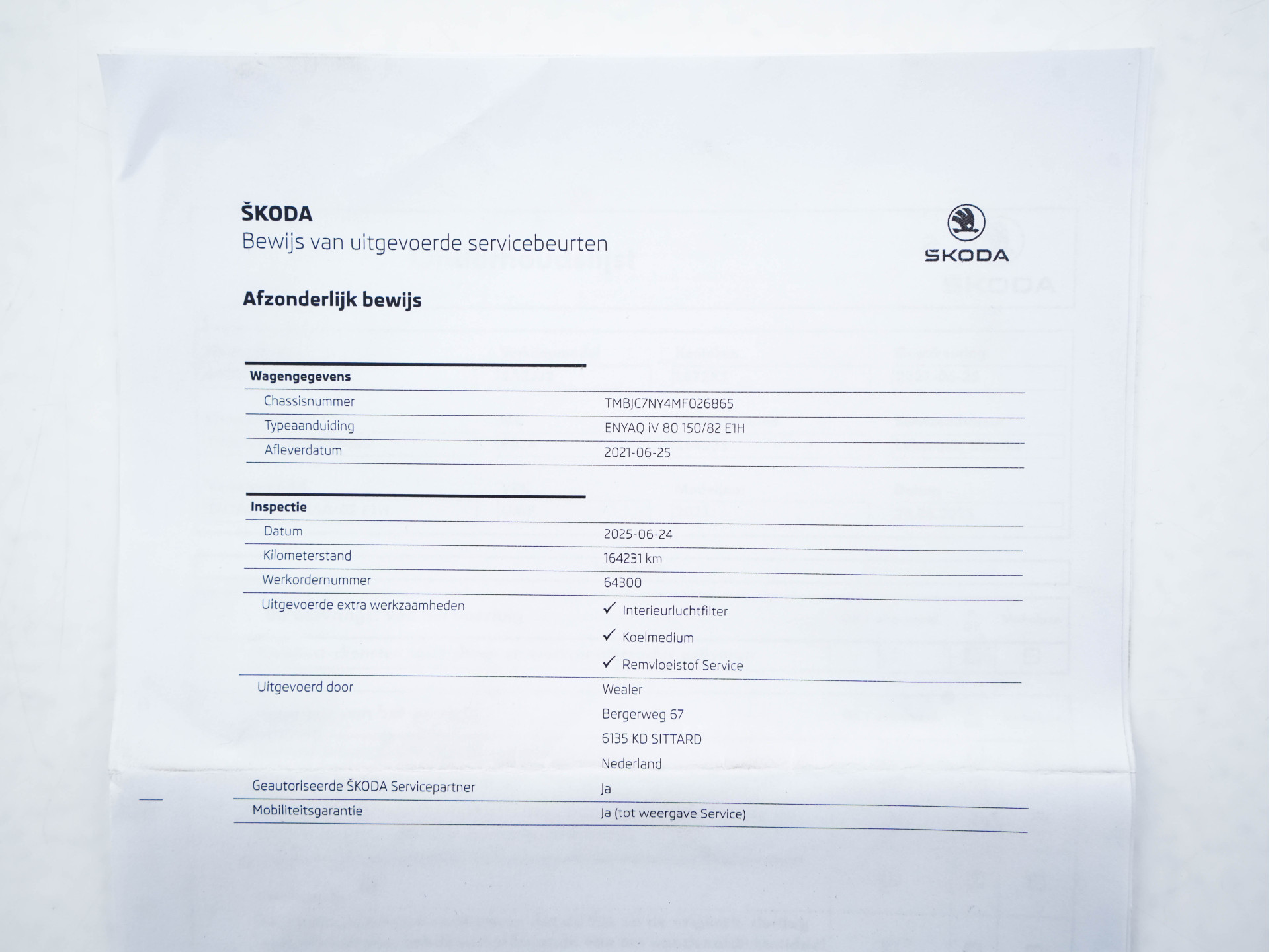 ŠKODA Enyaq iV 80 [ 3-Fase ] {SOH-88% } (INCL-BTW) *LEATHER-FABRIC | FULL-LED | DIGI-COCKPIT | CAMERA | KEYLESS | NAVI-FULLMAP | AMBIENT-LIGHT | ECC | HEATED-COMFORTSEATS | DAB+ | PDC | CRUISE | CARPLAY | TOWBAR | 19"ALU*