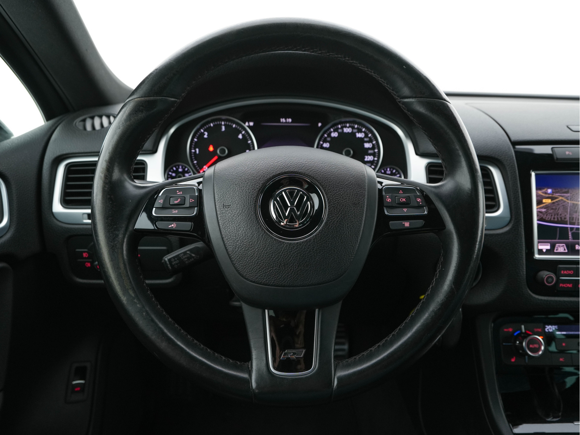 Volkswagen Touareg 3.0 TDI R-line-Sportpack AWD Aut. *FULL-LEATHER | BI-XENON | MEMORY-PACK | DYNAUDIO | AIR-SUSPENSION | NAVI-FULLMAP | COMFORT-SEATS  | ECC | HEATED-SEATS | PDC | CRUISE | TOWBAR | 21''ALU*