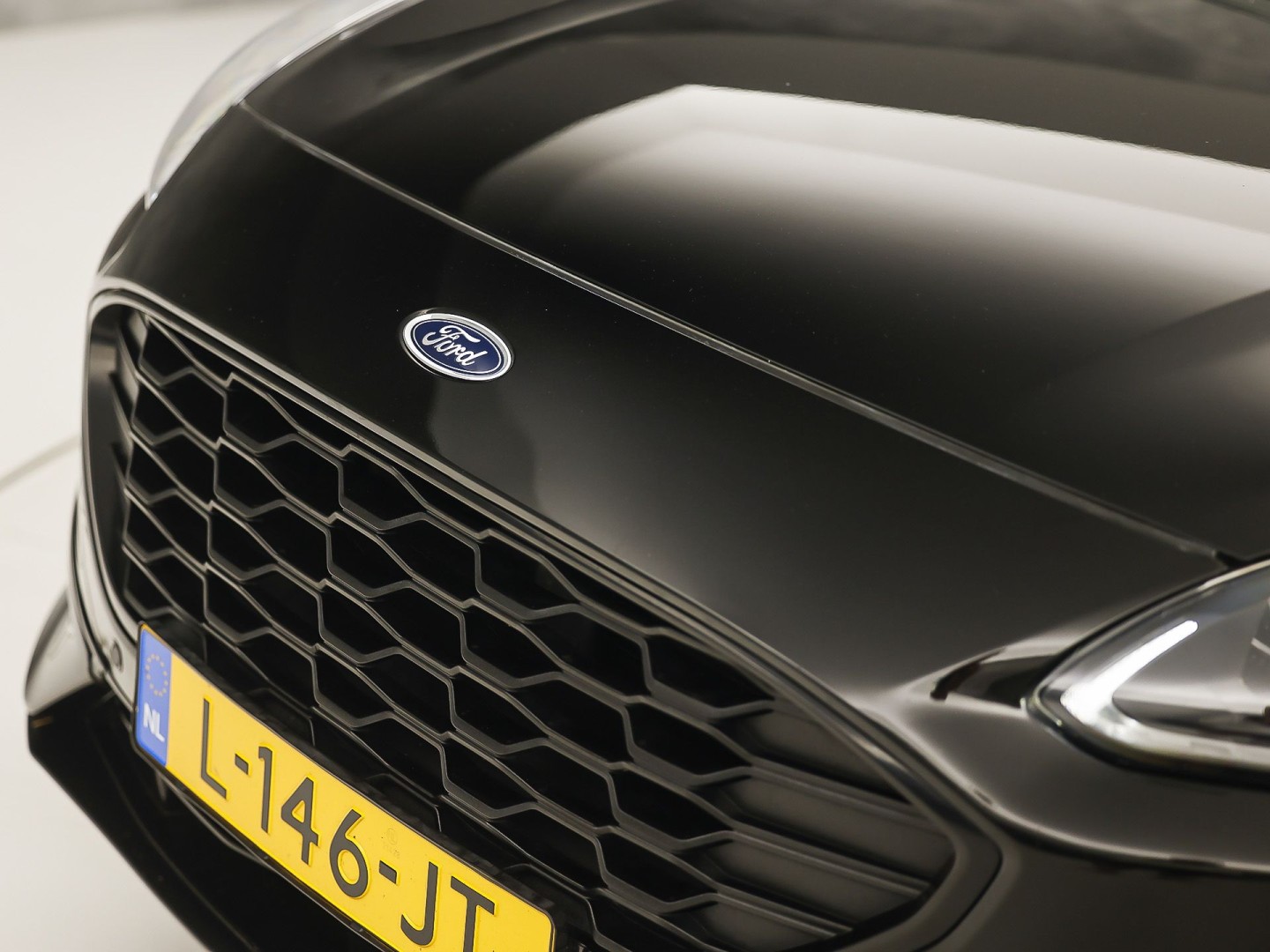 Ford Kuga 2.5 PHEV ST-Line X 225Pk Automaat (VIRTUAL COCKPIT, BANG&OLUFSEN, APPLE CARPLAY, ELEK SPORTSTOELEN, LEDER/ALCANTARA, CAMERA, ELEK ACHTERKLEP, KEYLESS, NIEUWSTAAT)