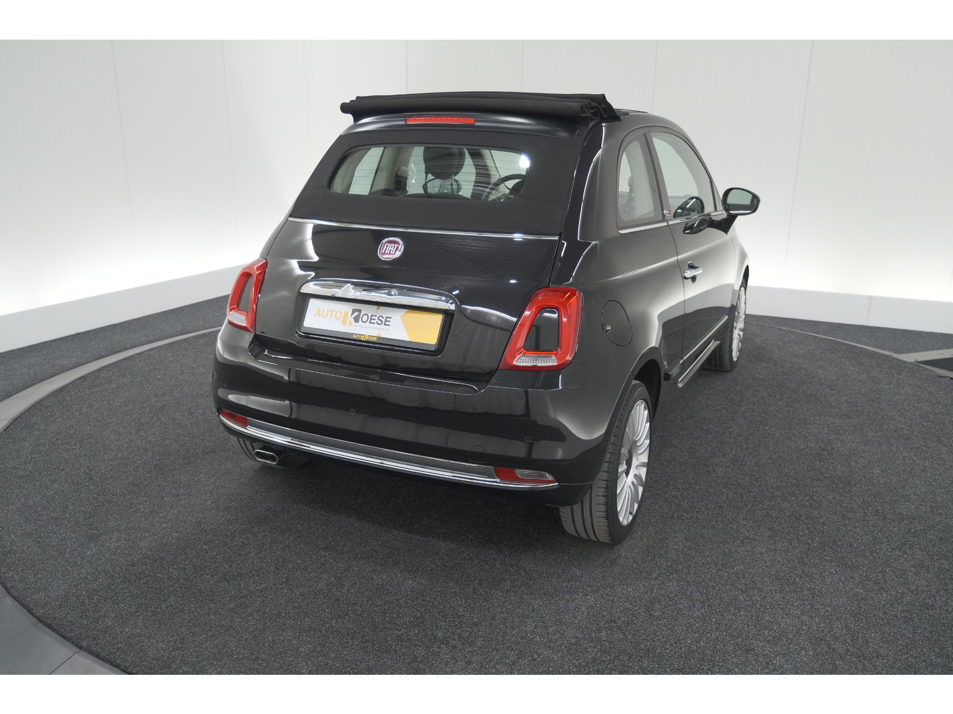 Fiat 500 C TwinAir Turbo Lounge | Parkeersensoren | Climate control | Cruise control | Apple Carplay