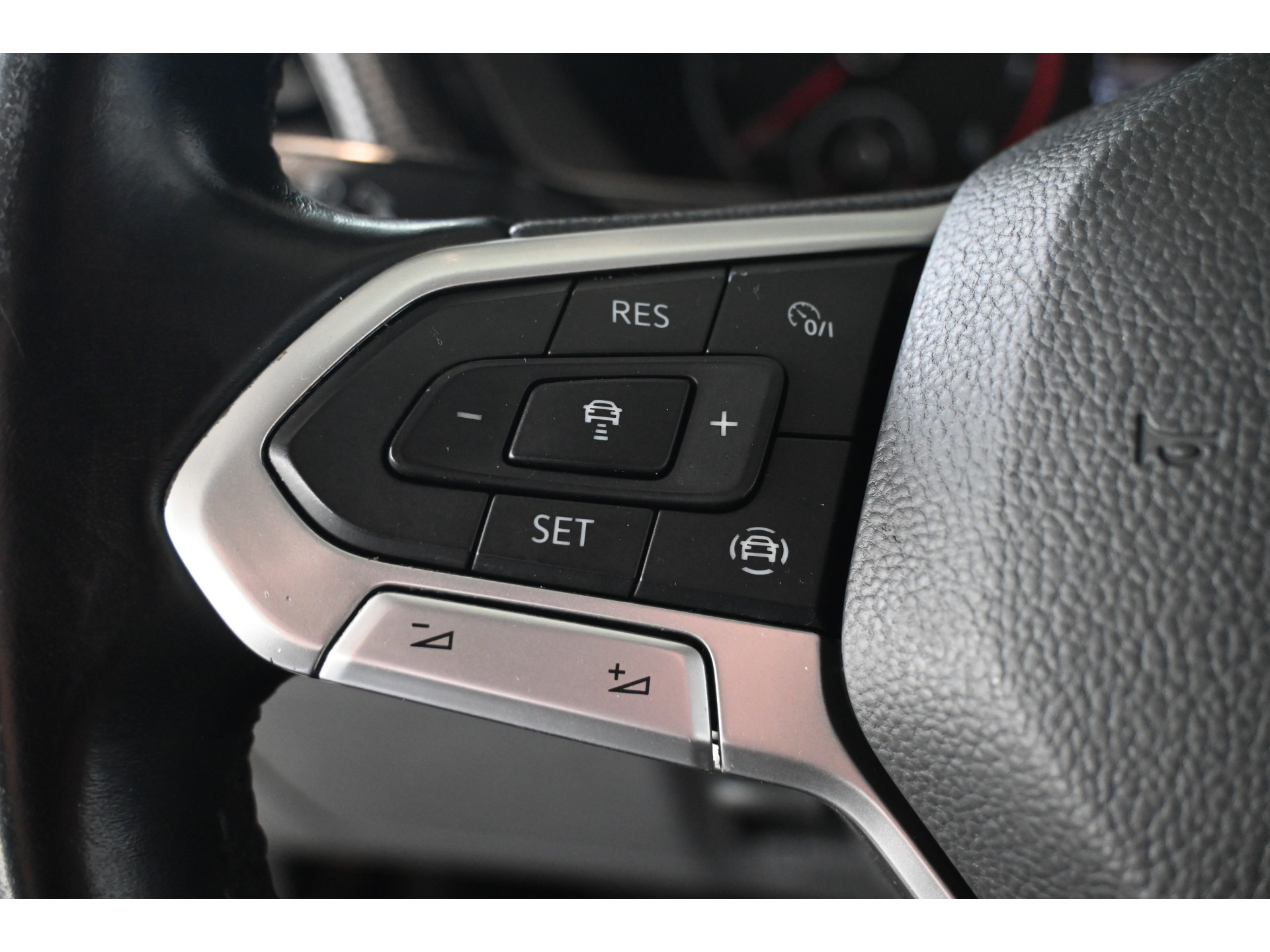 Volkswagen T-Cross 1.0 TSI Life Clima Cruise Control Navigatie Carplay Camera Rijklaarprijs Inruil Mogelijk!
