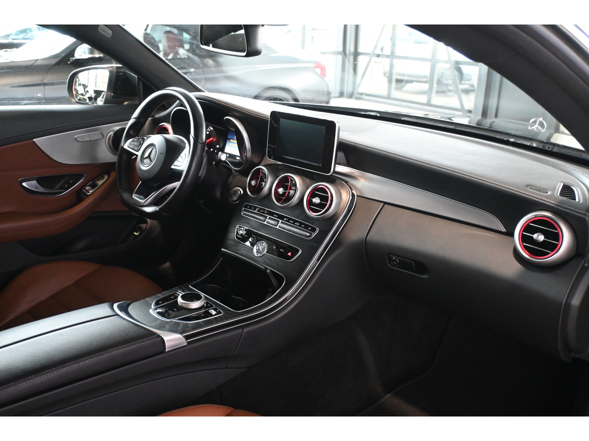Mercedes-Benz C-klasse Coupé 220 d Edition 1 Automaat Clima Navigatie Leder Stoelverwarming Rijklaarprijs Inruil Mogelijk!