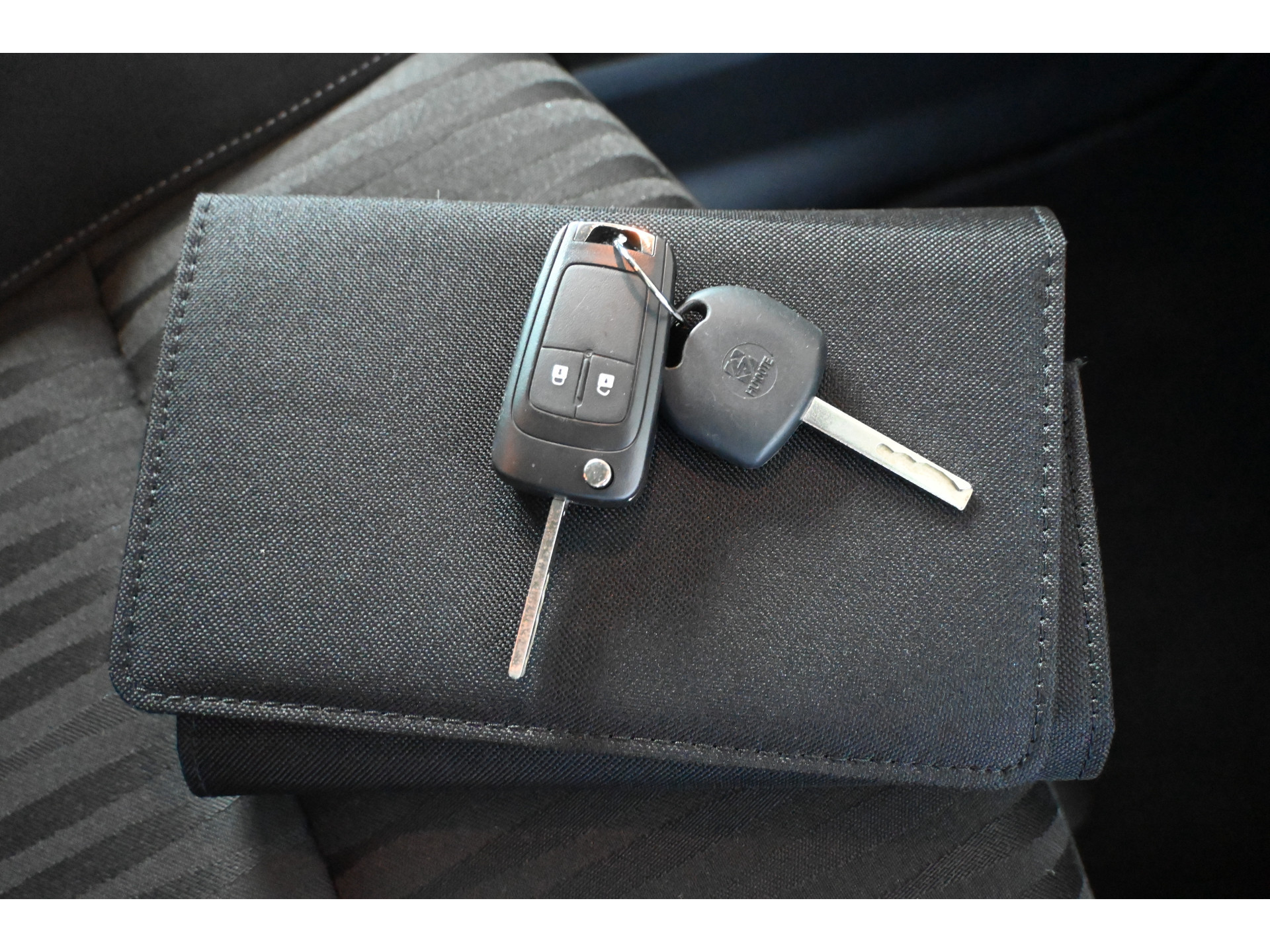Opel Zafira Tourer 1.4 Edition 7p Clima Cruise control Navigatie PDC Goed Onderhouden! Inruil Mogelijk!
