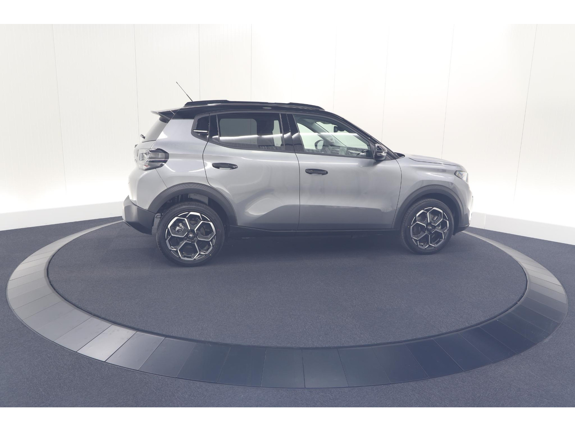 Citroen Ë-C3 Max 113pk 44 kWh | 7 KW Laadfunctie | Camera | Navigatie | Apple Carplay | Parkeersensoren