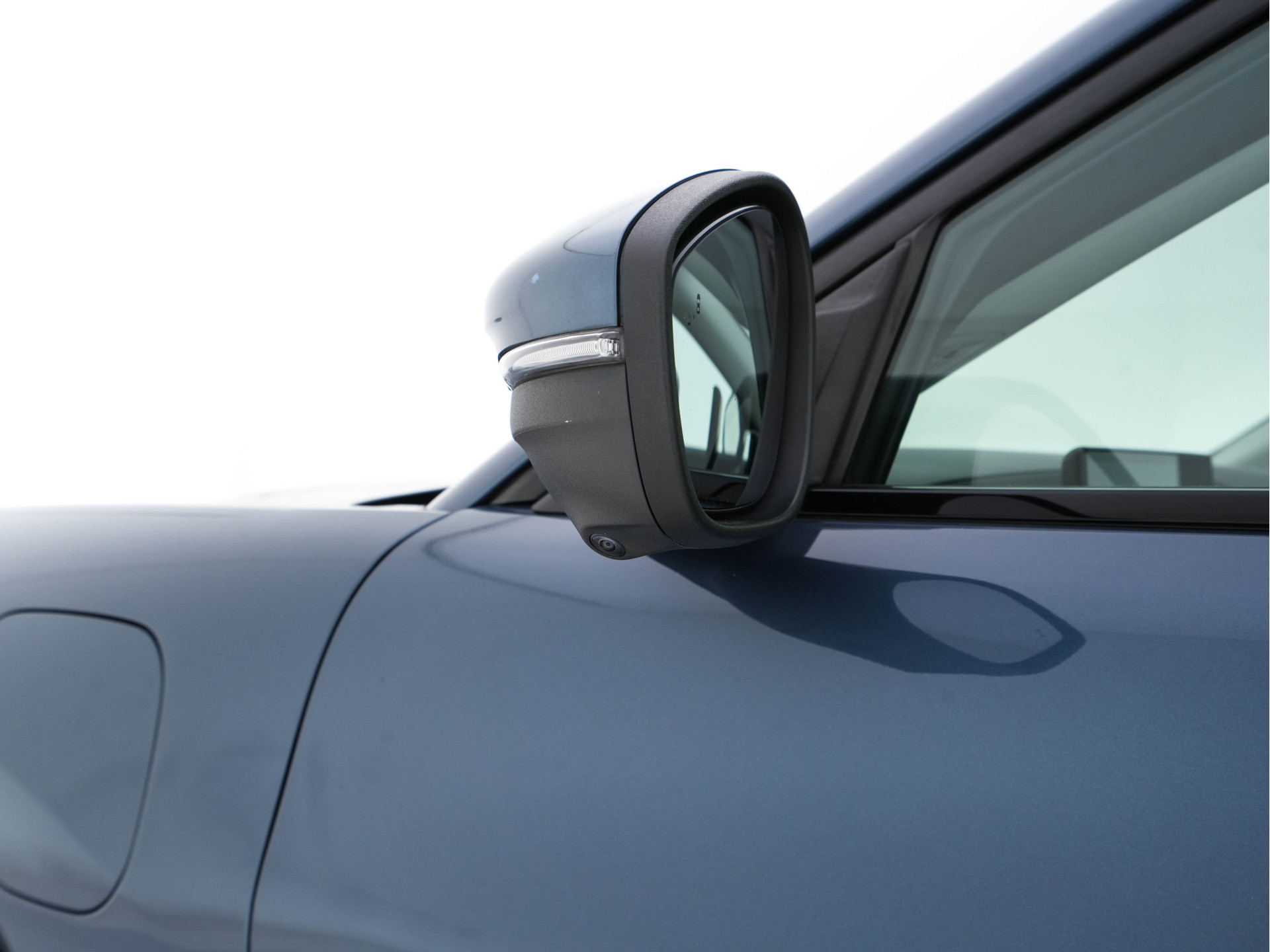 Ford Mustang Mach-E RWD 75 kWh (3-Fase-11 kW) {SOH-90%} (INCL-BTW) Aut.*LEATHER | FULL-LED | DAB | DIGI-COCKPIT | KEYLESS | NAVI-FULLMAP | CARPLAY | HEATED-COMFORTSEATS | TOPVIEW |  ADAPTIVE-CRUISE | PRIVACY-GLASS | 18'' ALU*