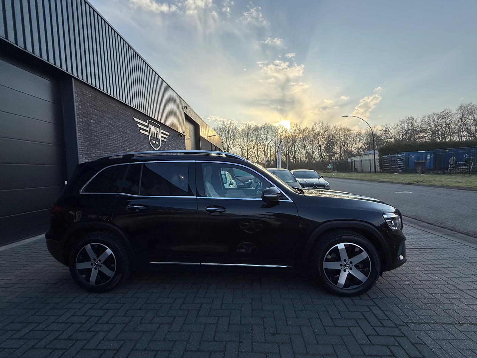 Mercedes-Benz GLB 250 4MATIC Advantage | 1E EIGENAAR | 3/6/12MND GARANTIE | 225 PK | AUTOMAAT | LED | MEMORY | CARPLAY | PANODAK | CRUISE |
