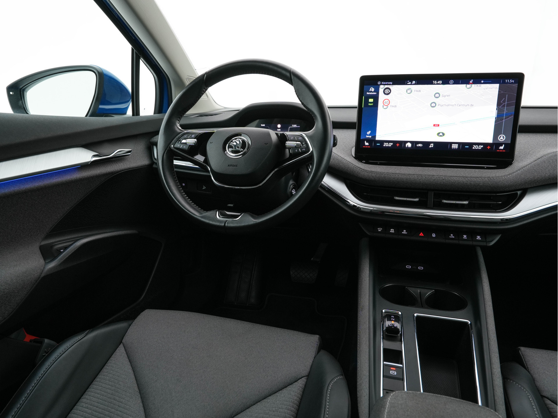 ŠKODA Enyaq iV 80 [ 3-Fase ] {SOH-88% } (INCL-BTW) *LEATHER-FABRIC | FULL-LED | DIGI-COCKPIT | CAMERA | KEYLESS | NAVI-FULLMAP | AMBIENT-LIGHT | ECC | HEATED-COMFORTSEATS | DAB+ | PDC | CRUISE | CARPLAY | TOWBAR | 19"ALU*