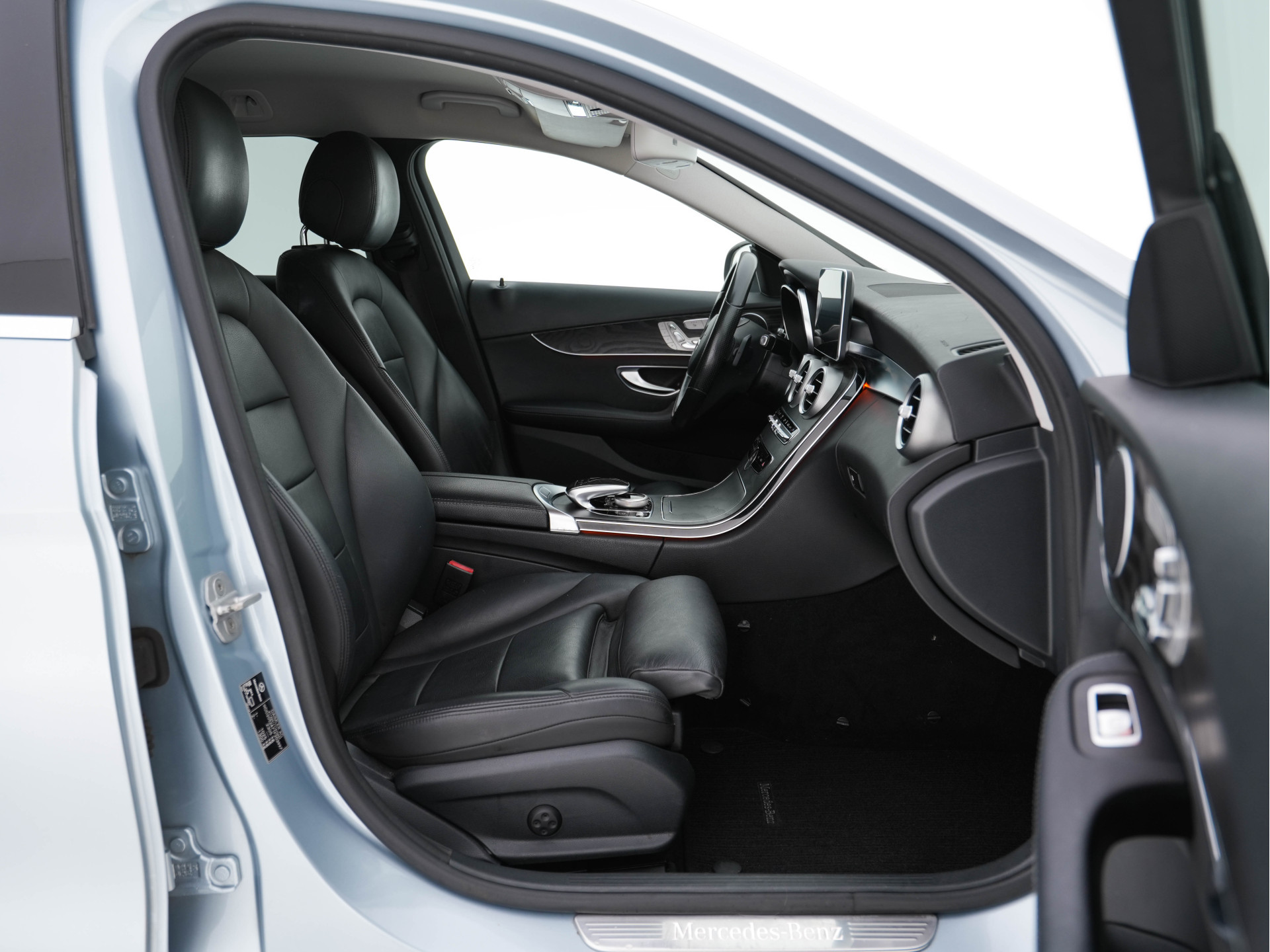 Mercedes-Benz C-klasse Estate 350 e Lease Edition Plug-in (INCL-BTW) Aut. *LUXURY-LEATHER | NAVI-FULLMAP | SHIFT-PADDLES | MEMORY-PACK | HEATED-SPORTSEATS | FULL-LED | CAMERA | CRUISE | AMBIENT-LIGHT | AIRMATIC | 17"ALU*