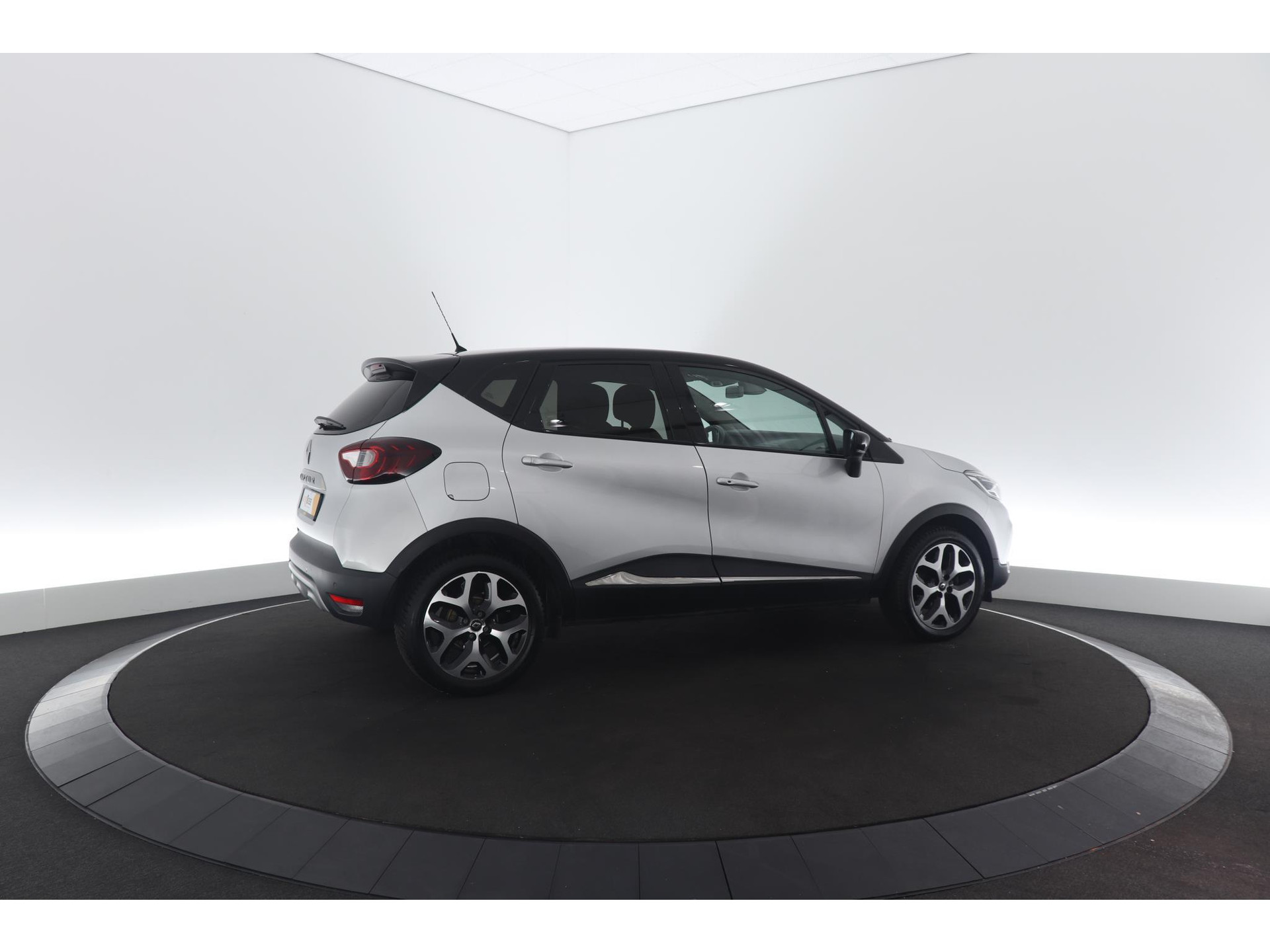 Renault Captur 1.3 TCe Intens | Trekhaak afneembaar | Navigatie | Parkeersensoren