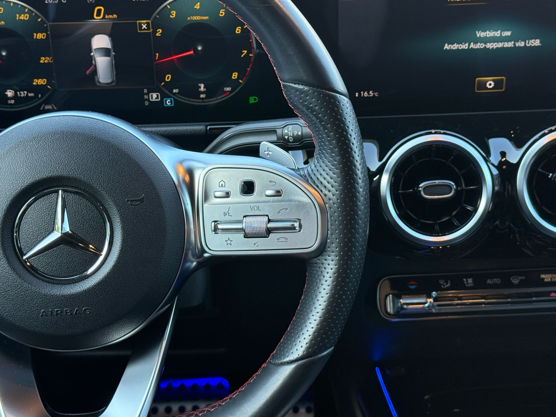 Mercedes-Benz B-klasse 180 Business Solution AMG | 3/6/12MND GARANTIE | AUTOMAAT | LED | CRUISE | CARPLAY | DAB | AIRCO | STOELVERWM. |