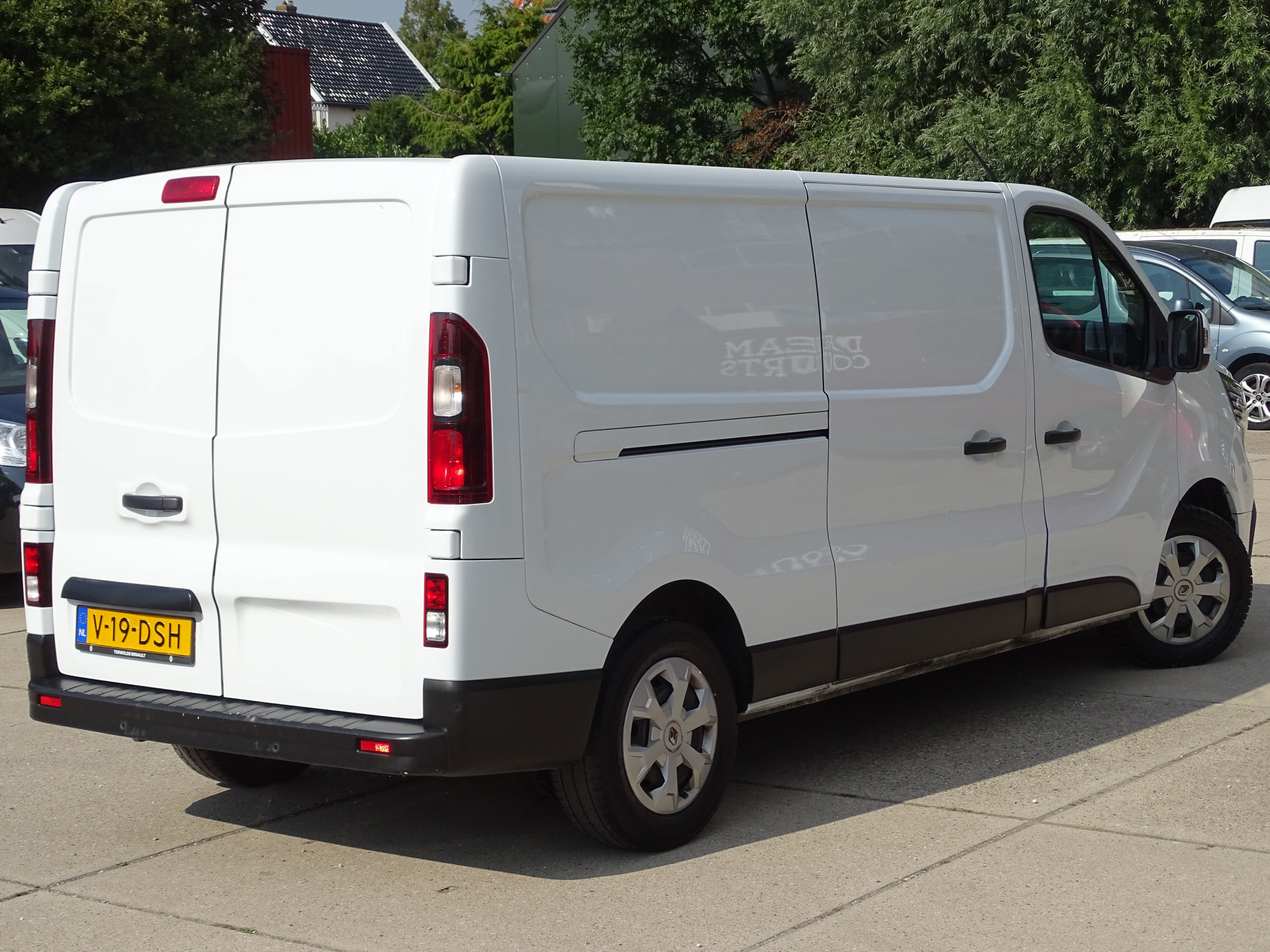 Renault Trafic 2.0 dCi L2H1