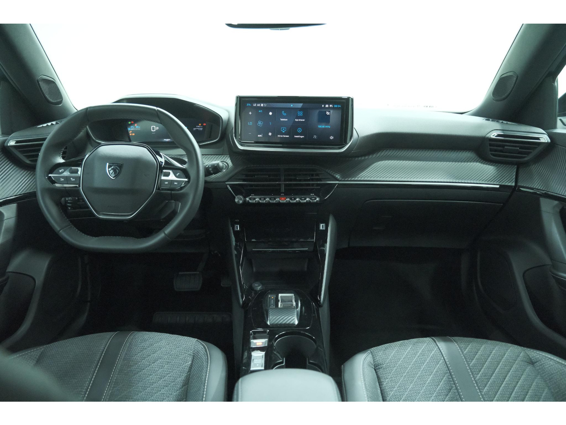 Peugeot e-2008 EV Allure Avantage 54 kWh | SOH 97,8% | 11 KW Lader | Apple Carplay | Parkeersensoren