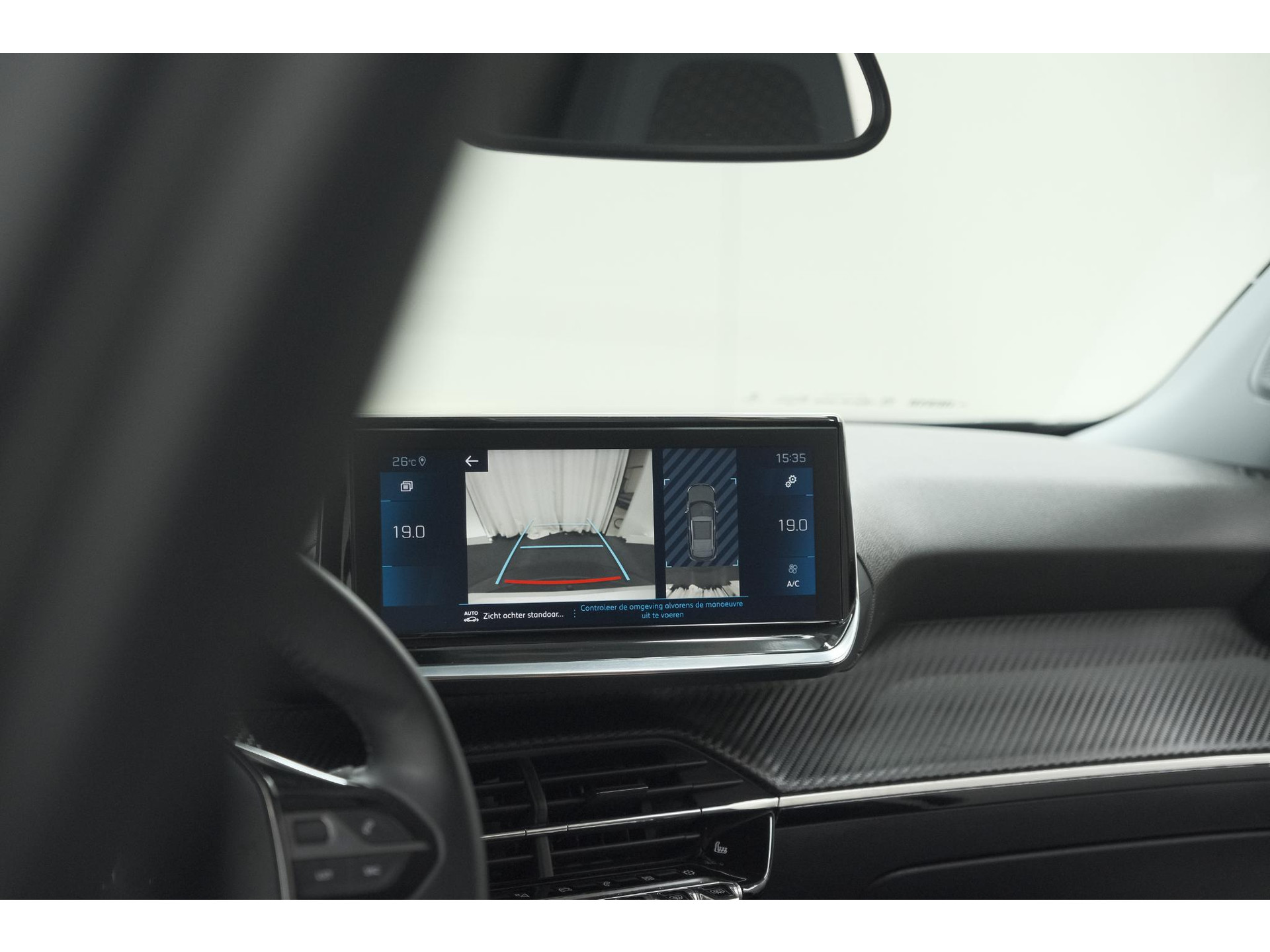 Peugeot 2008 PureTech 130 Allure | Trekhaak | Camera | Navigatie | Parkeersensoren