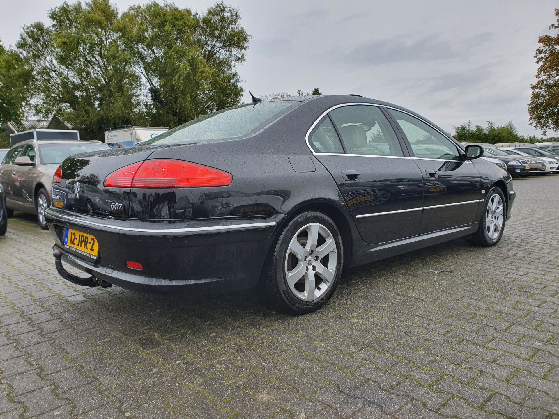 Peugeot 607 2.7 HDiF Executive Ivoire-Pack Aut. *PANO | XENON | NAPPA-FULL-LEATHER | NAVI-FULLMAP | CRUISE | MEMORY-PACK | HEATD-COMFORTSEATS | TOWBAR | HEATED-SEATS | 17"ALU*