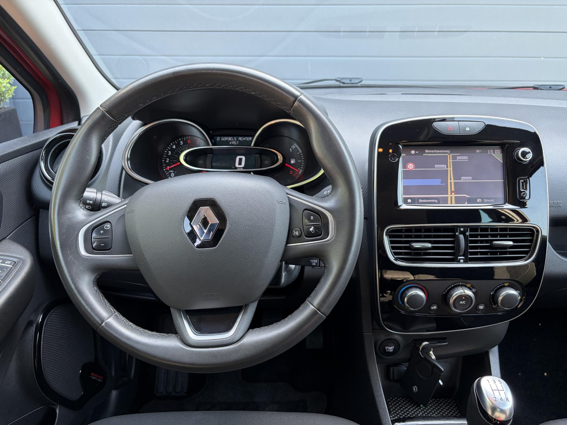 Renault Clio 0.9 TCe Limited Trekhaak,Navi,Keyless,Airco,Cruise,Pdc,Lm velgen,N.A.P,Apk tot 11-2026