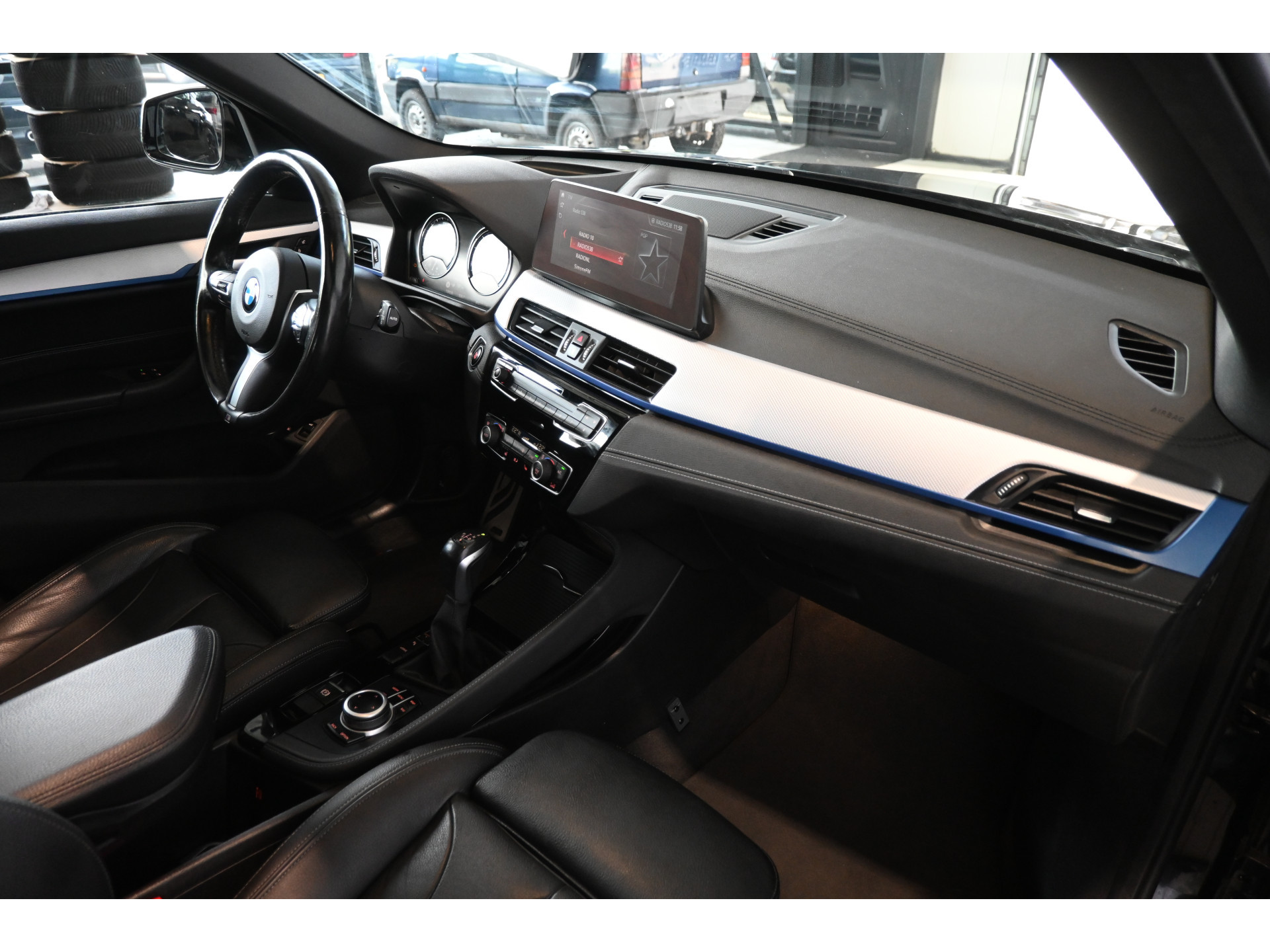 BMW X1 xDrive25e eDrive M-Sport Edition Clima Adpatieve cruise Panoramadak LED Camera Dealeronderhouden Inruil mogelijk