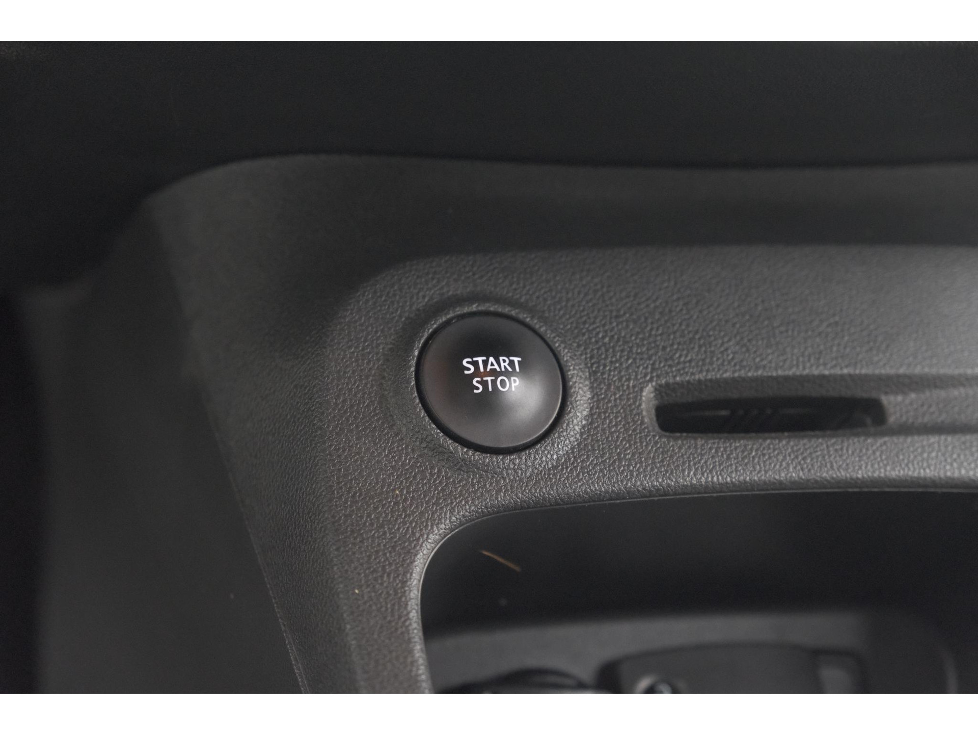 Renault Captur TCe 90 Intens | Trekhaak | Camera | Dodehoekdetectie | Navigatie
