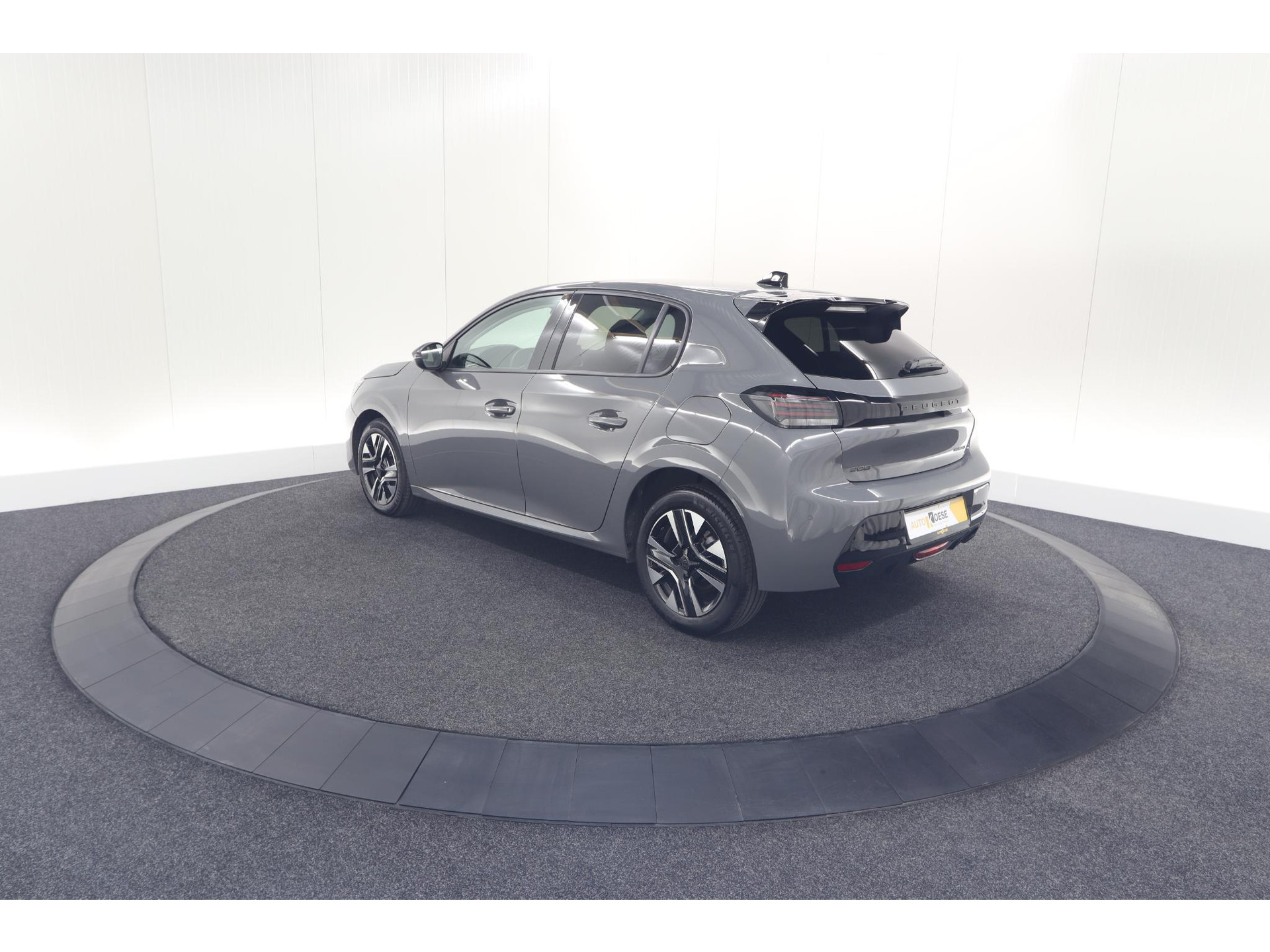 Peugeot 208 Hybrid 110 e-DCS6 Allure | Stoelverwarming | Apple Carplay | Parkeersensoren