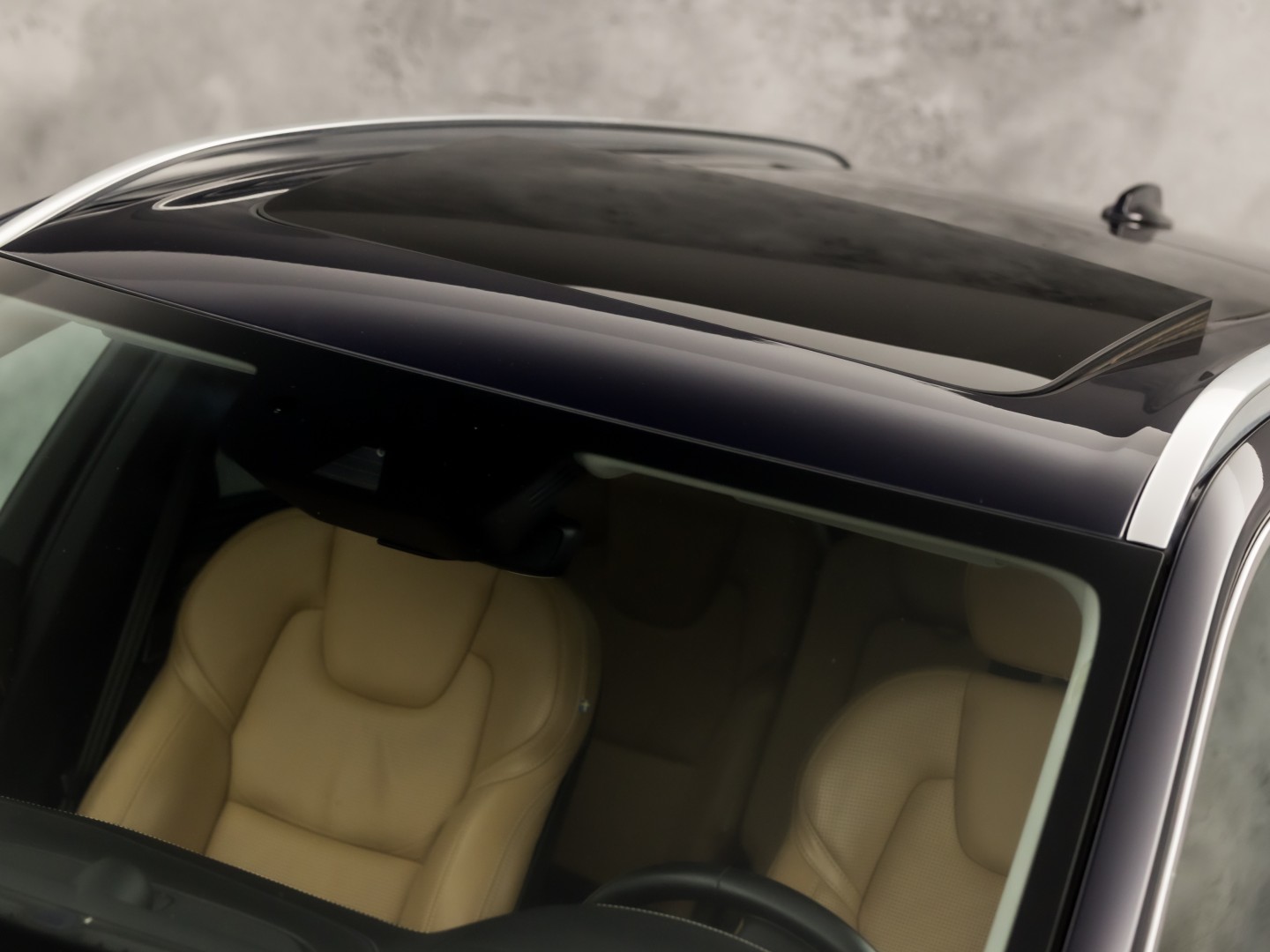 Volvo XC90 2.0 T8 Twin Engine AWD Inscription 7 Persoons 408Pk Automaat (PANORAMADAK, BOWERS&WILKINS, MEMORY SEATS, BRUIN LEDER, CAMERA, STOELKOELING/VERWARMING, HEAD-UP DISPLAY, GETINT GLAS, ELEK ACHTERKLEP, NIEUWSTAAT)