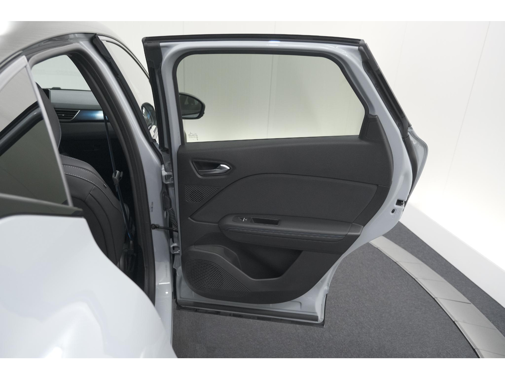 Renault Captur 1.8 E-Tech Full Hybrid 160 Esprit Alpine | Rondom Camerazicht | Dodehoekdetectie | Adaptieve Cruise Control