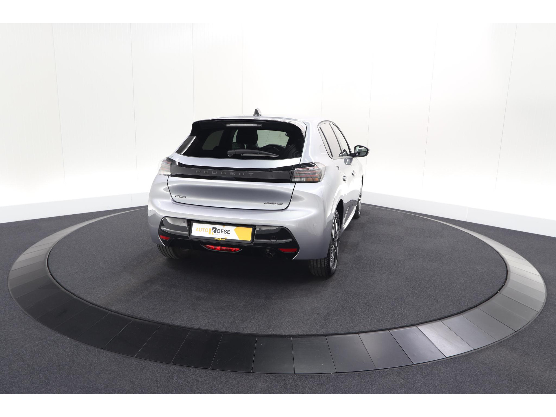 Peugeot 208 1.2 Hybrid 110 e-DCS6 Allure | Apple Carplay | Parkeersensoren Voor + Achter | Climate Control