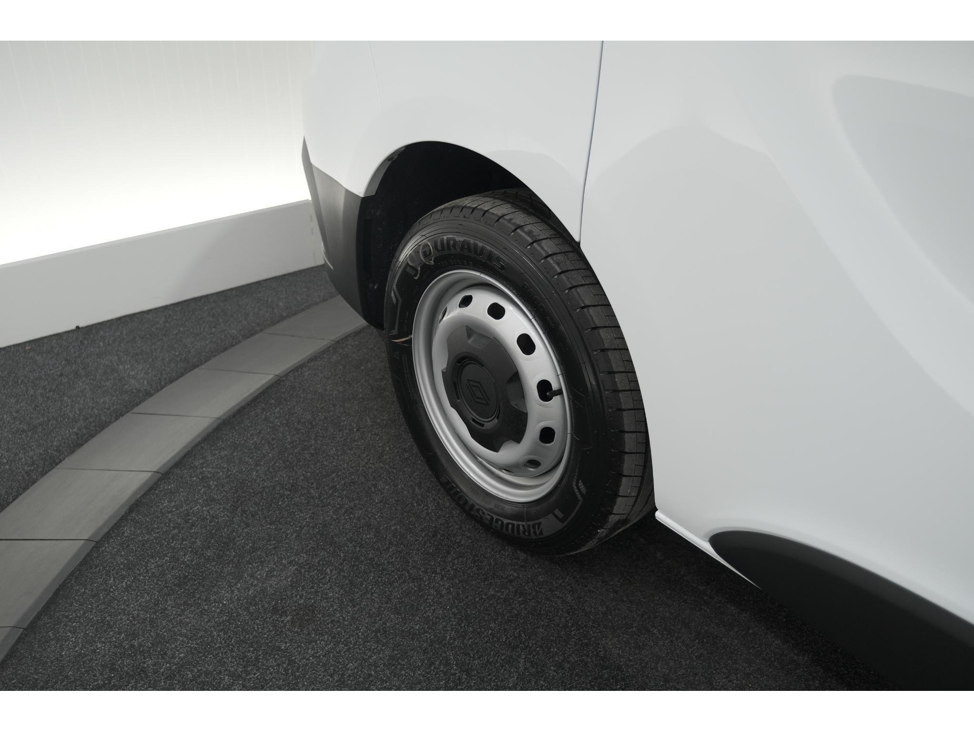 Renault Trafic 2.0 Blue dCi 130 T29 L2H1 Advance DC | 6 Zitplaatsen | Camera | Apple Carplay | Navigatie