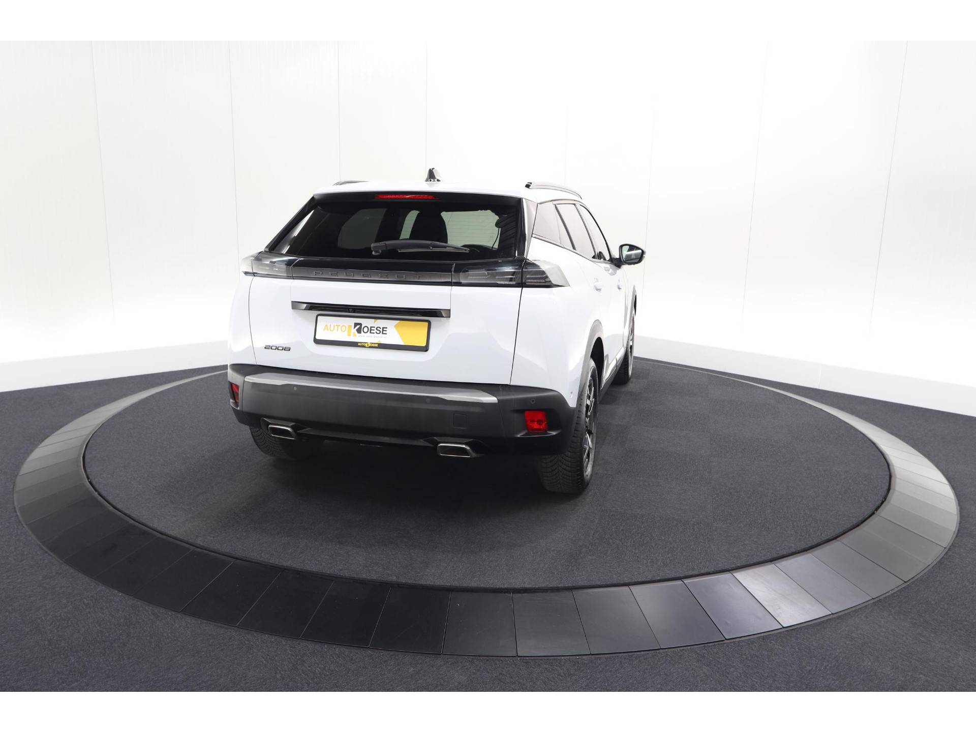 Peugeot 2008 PureTech 130 EAT8 Allure | 360 Camera | Dodehoekdetectie | Apple Carplay | Navigatie