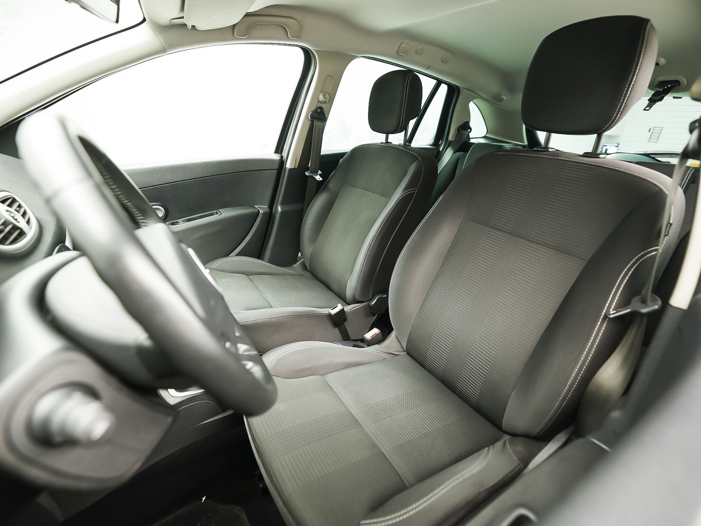 Renault Clio Estate 1.2 TCE Collection (AIRCO, ELEK RAMEN, CRUISE, SPORTSTOELEN, GETINT GLAS, LM VELGEN, NIEUWSTAAT)