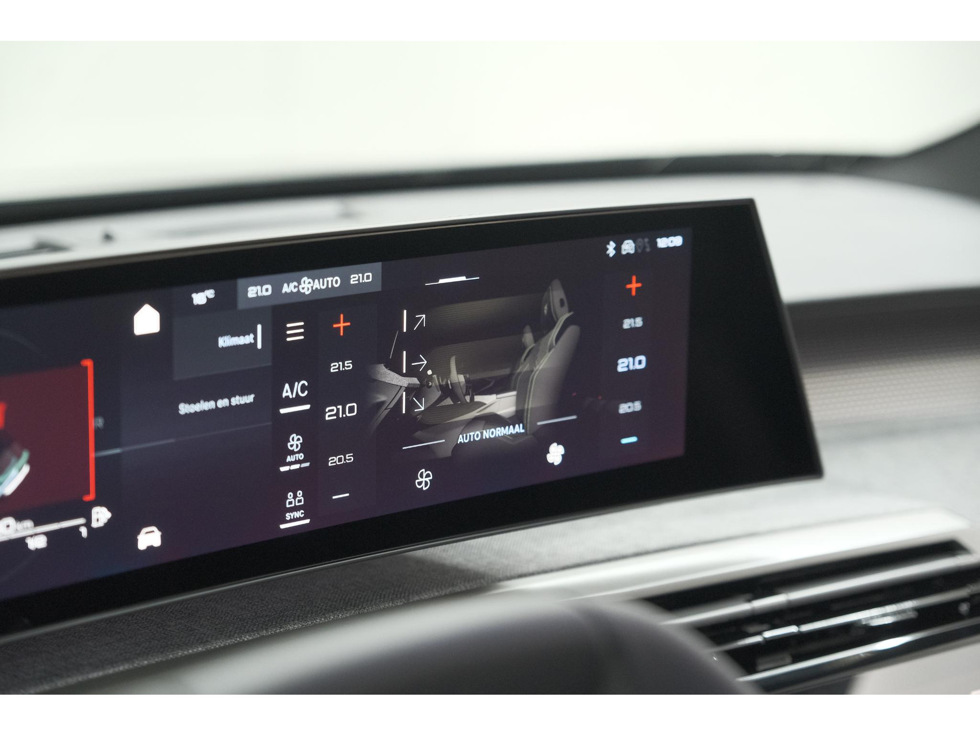 Peugeot 3008 Hybrid 145 e-DCS6 GT | Elektrische Kofferklep | Camera | Adaptieve Cruise Control | Apple CarPlay