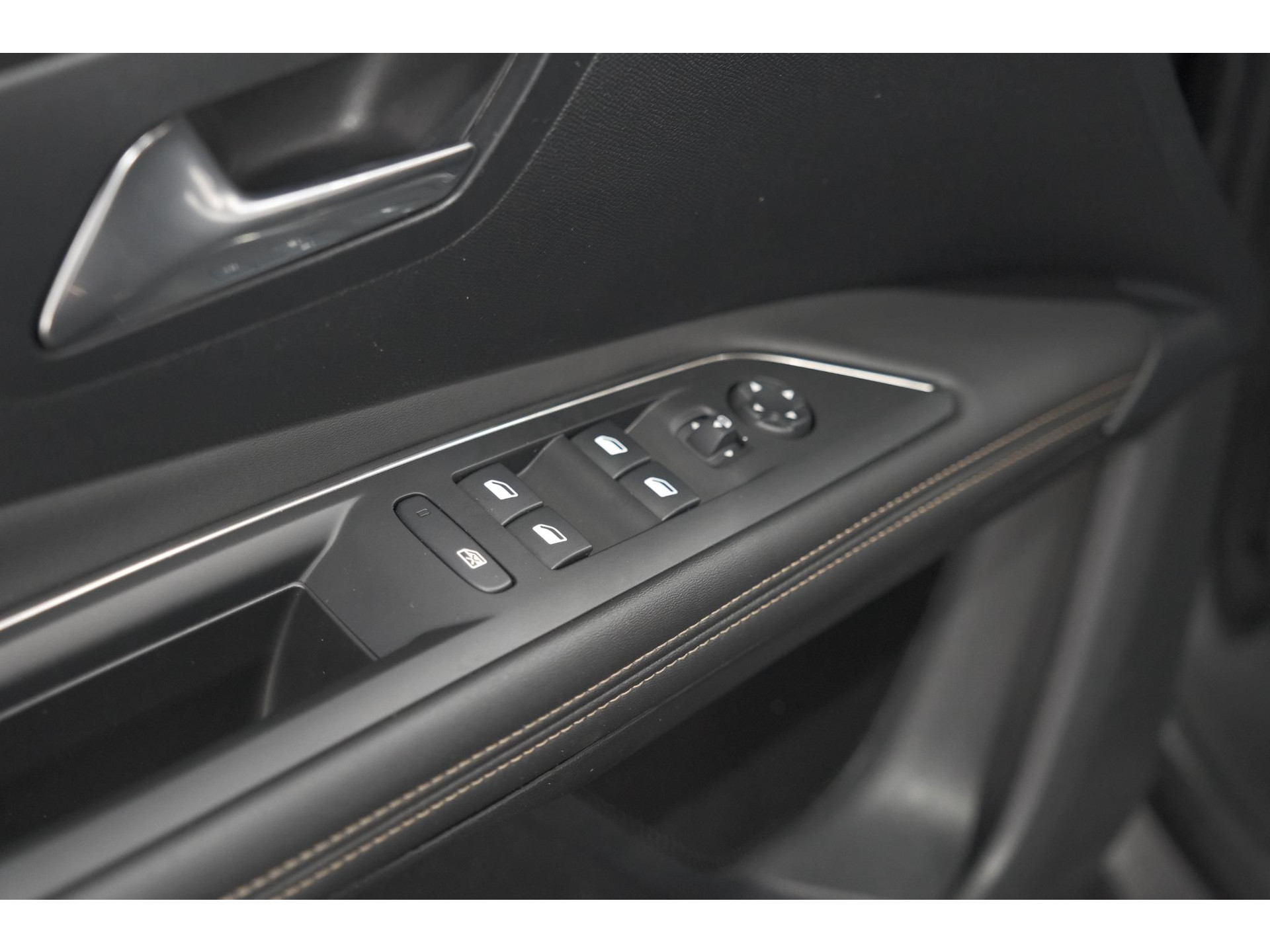 Peugeot 3008 PureTech 130 EAT8 GT | Camera | Dodehoekdetectie | Adaptieve Cruise Control
