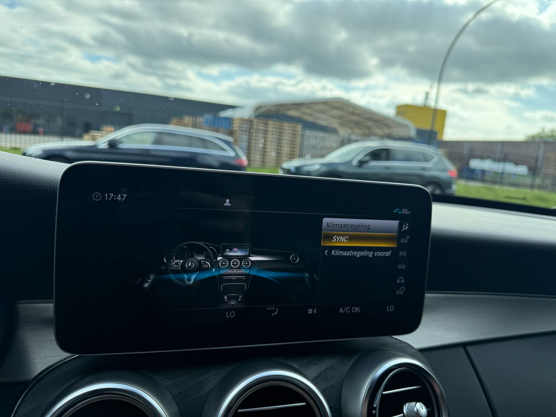 Mercedes-Benz C-klasse 300 e Advantage Pack | 3/6/12MND GARANTIE | AUTOMAAT | CRUISE | LED | LEDER | 360 CAMERA | SFEER | CARPLAY | NAVI |