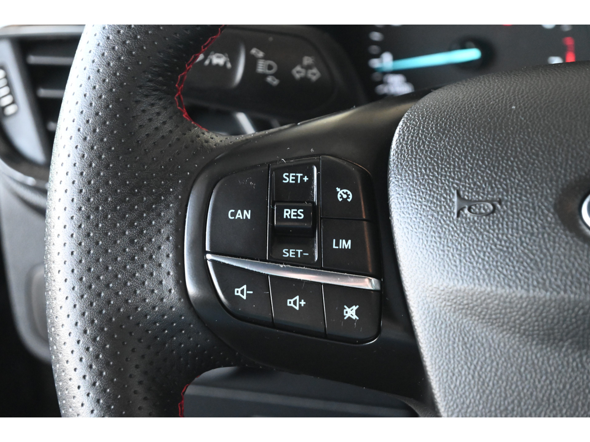 Ford Fiesta 1.0 EcoBoost ST-Line Bang & Olufsen Clima Navigatie Cruise control LED Stoelverwarming Inruil Mogelijk!
