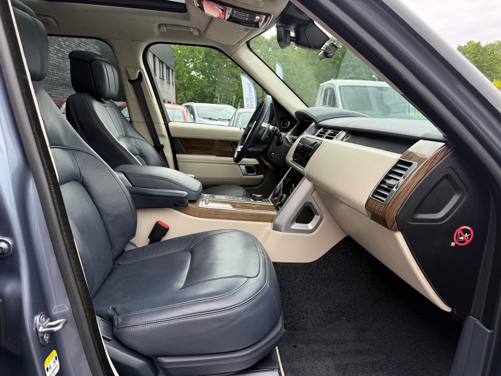 Land Rover Range Rover 3.0 TDV6 Autobiography | 3/6/12MND GARANTIE | PANO | SFEER | CARPLAY | NAVI | STOELMASSAGE | ACC | TREKHAAK |