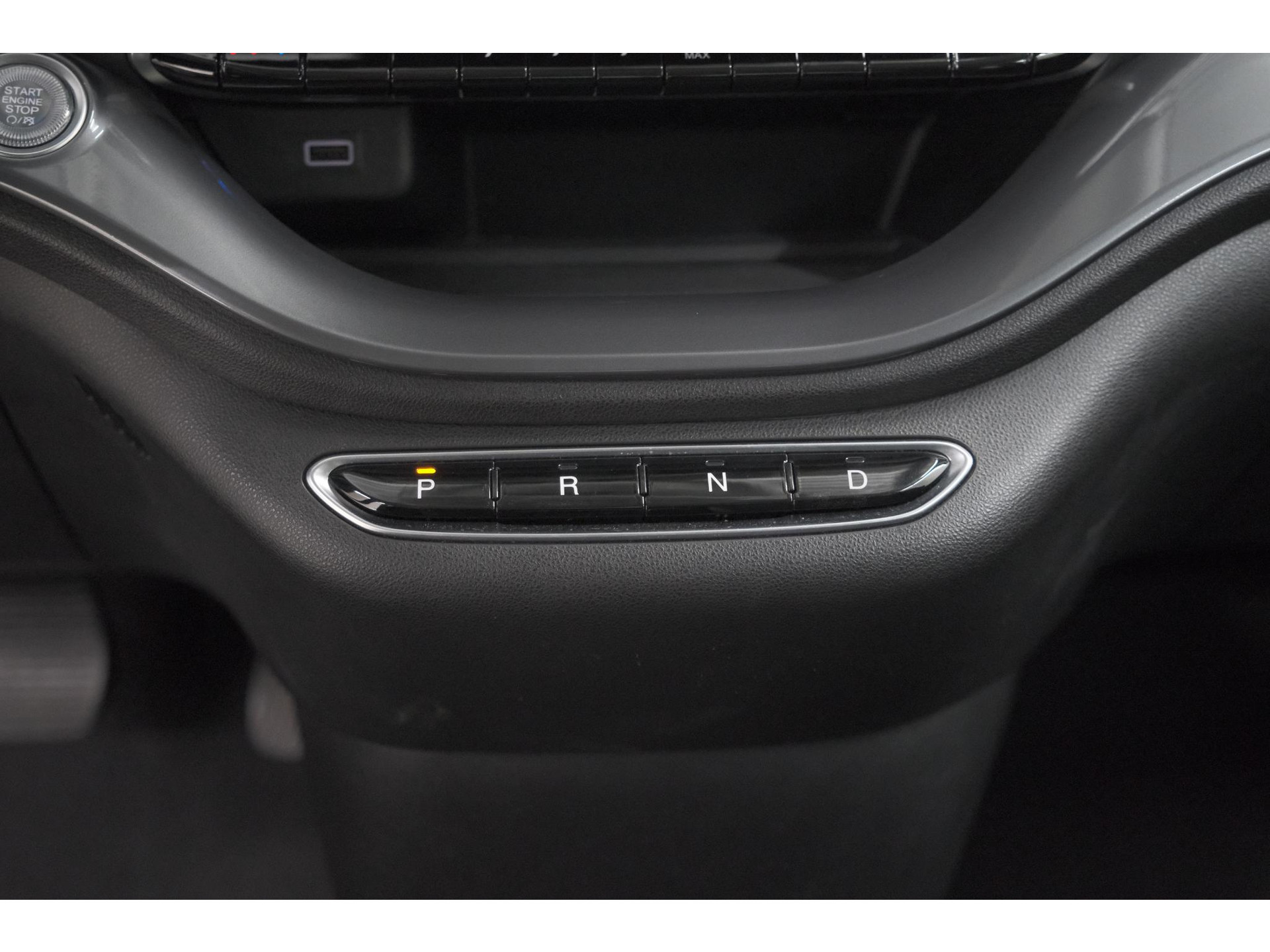 Fiat 500 Icon 42 kWh | 96,1% SOH | Convenience Pack | Camera | Dodehoekdetectie | Stoelverwarming