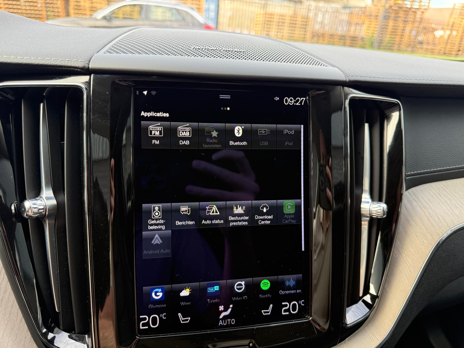 Volvo XC60 2.0 T8 Plug-in hybrid AWD Inscription Exclusive | 1E EIGENAAR | 3/6/12 MND GARANTIE | PANO | LED | ACC | DAB | CARPLAY | TREKHAAK | STOELKOELING |